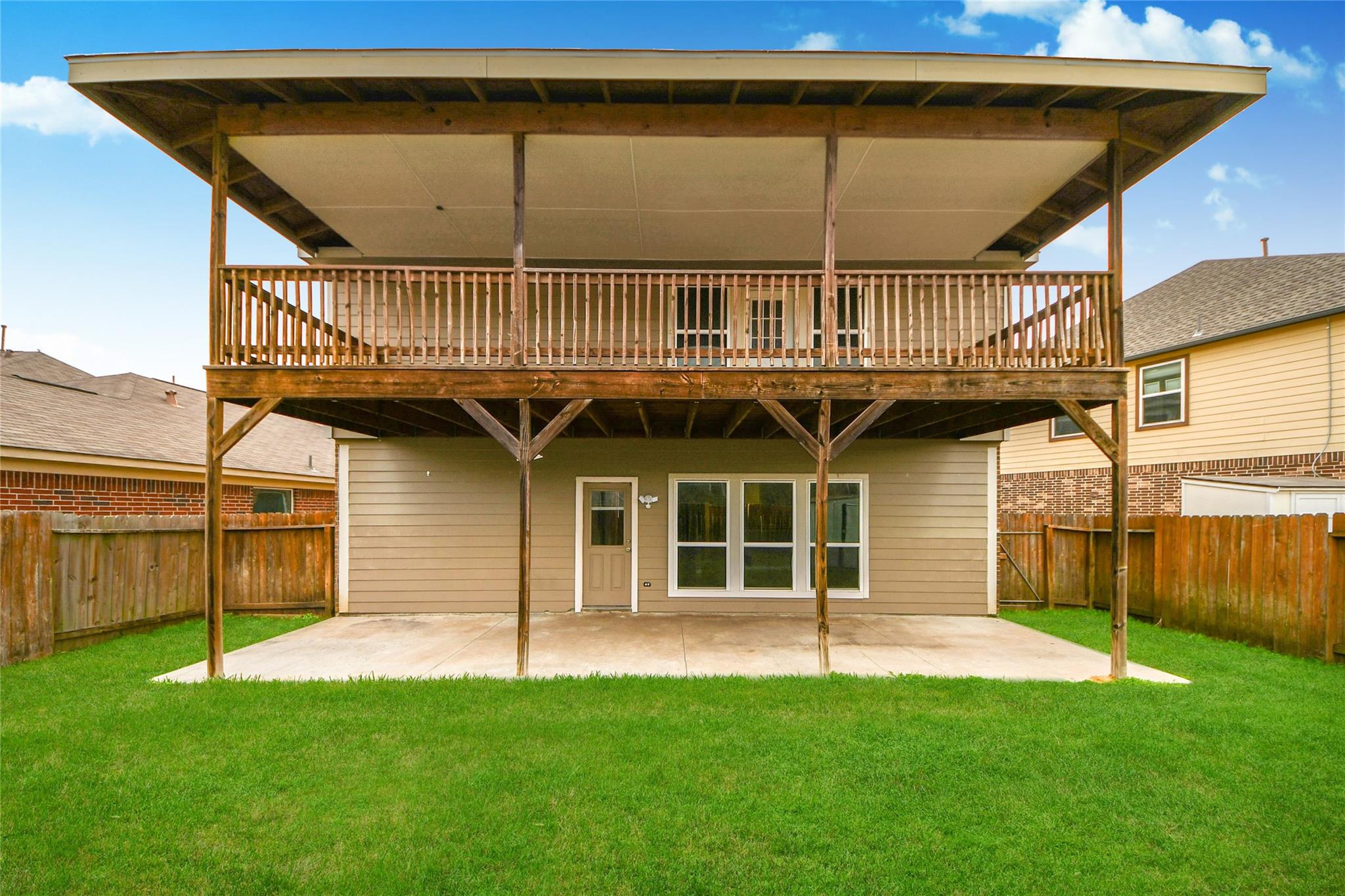 2662 Magnolia Fair Way