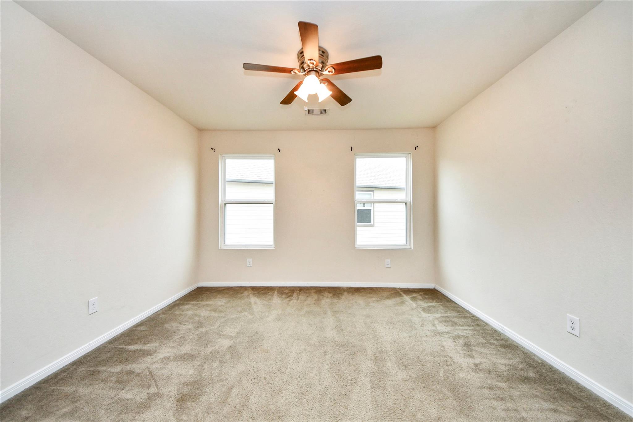 2662 Magnolia Fair Way