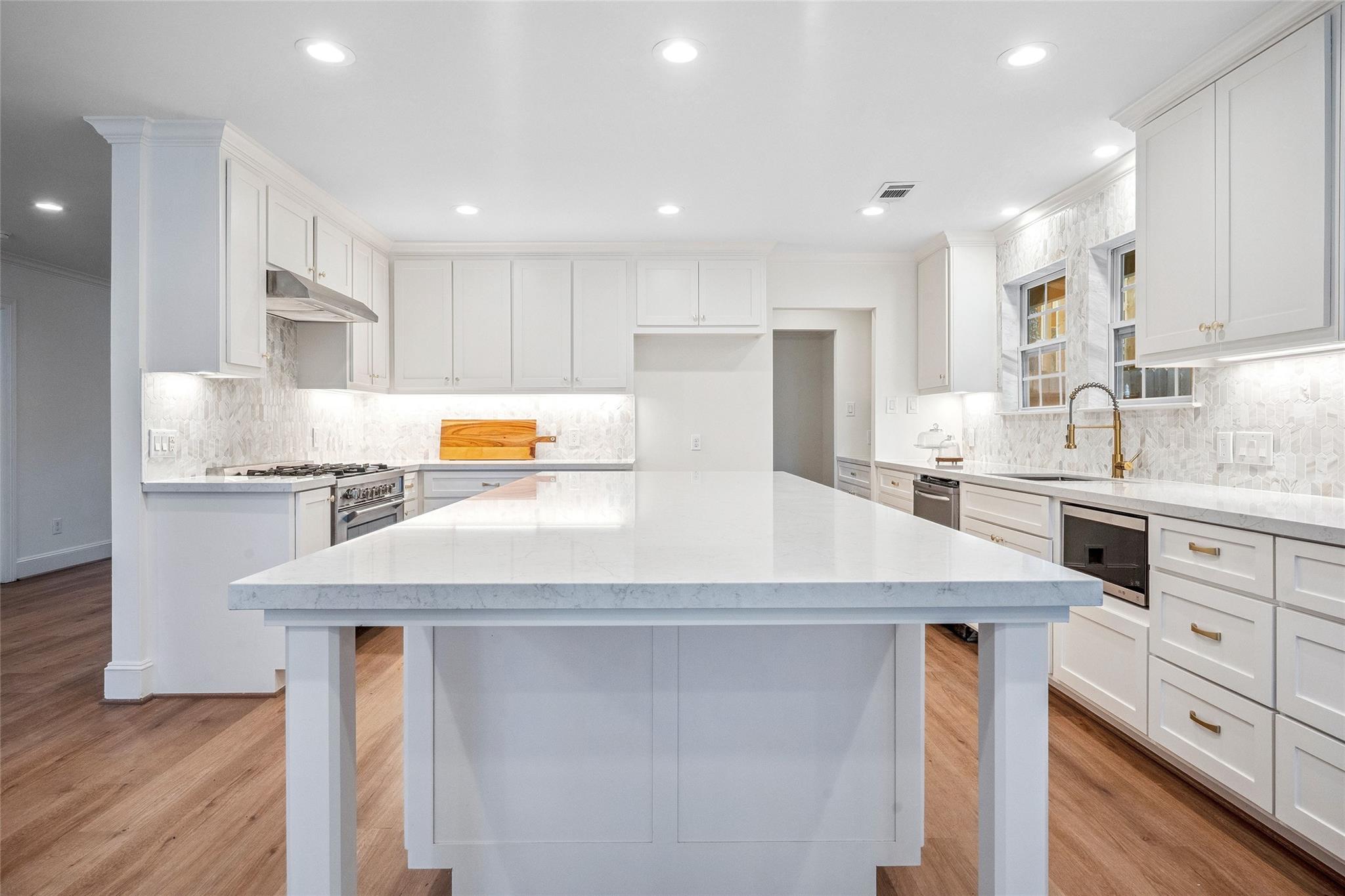 1547 Hewitt Drive