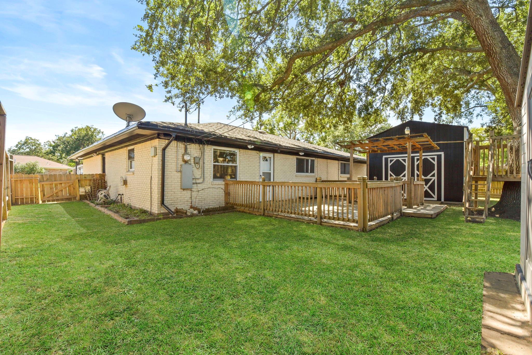 2231 Bayou Drive, League City