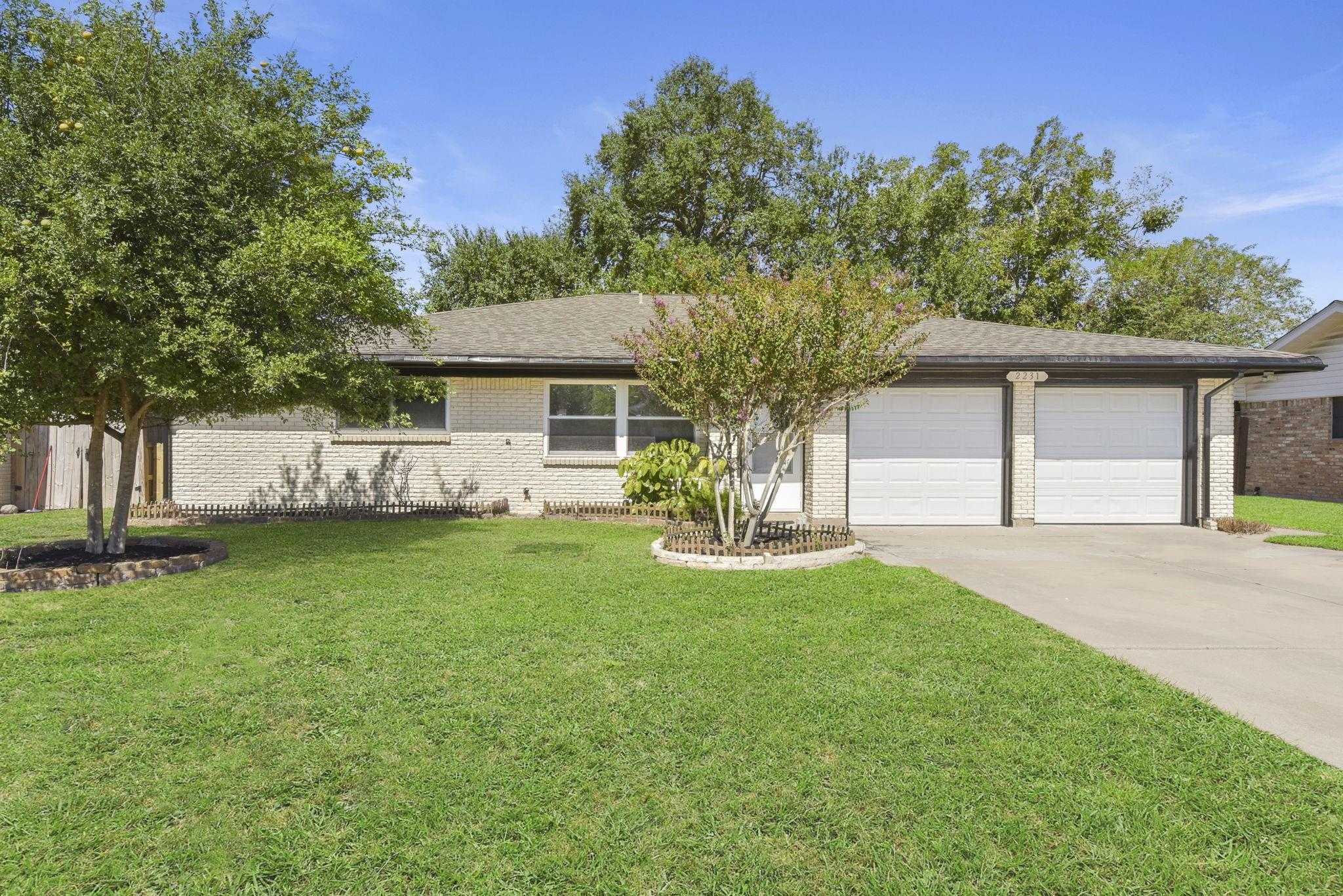2231 Bayou Drive, League City