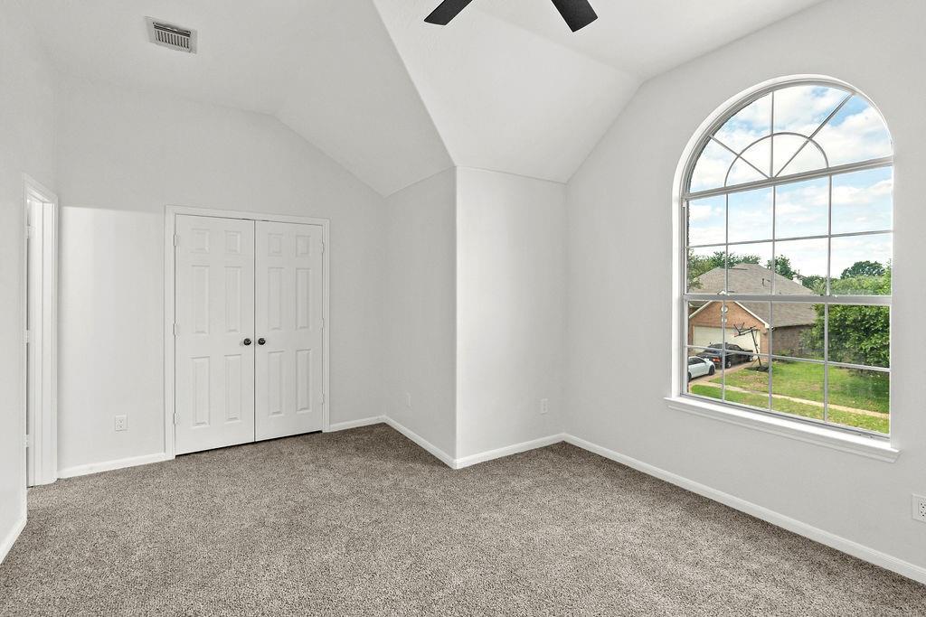 22206 Bridgestone Pine Court