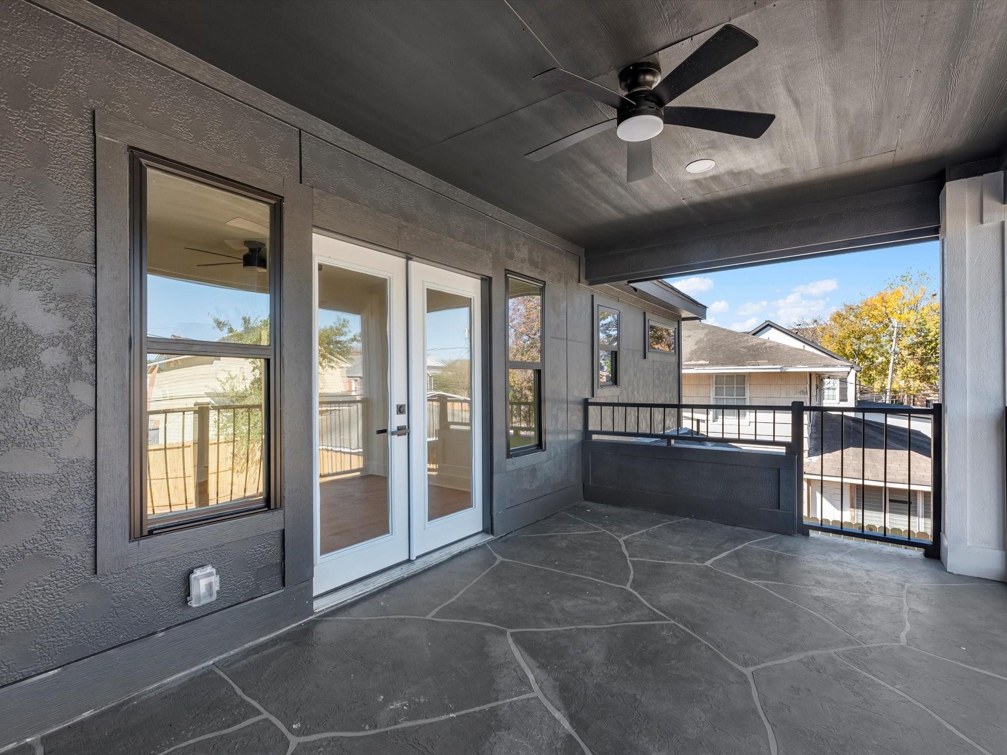 3209 Binz Street
