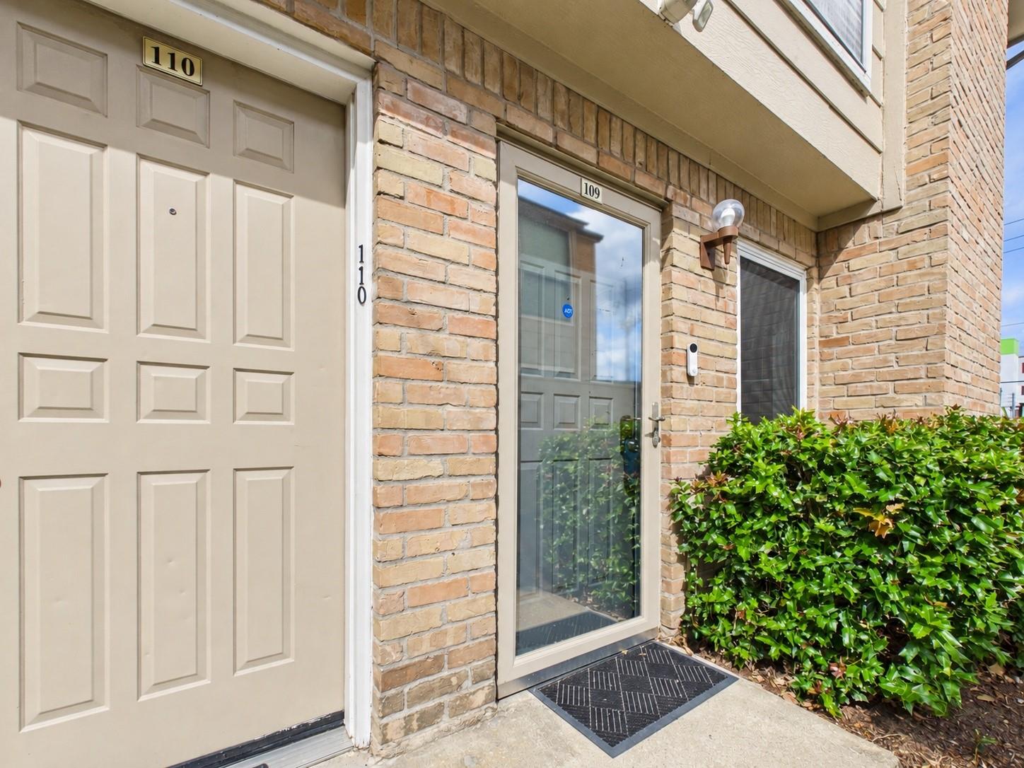 2100 Wilcrest Drive # 109