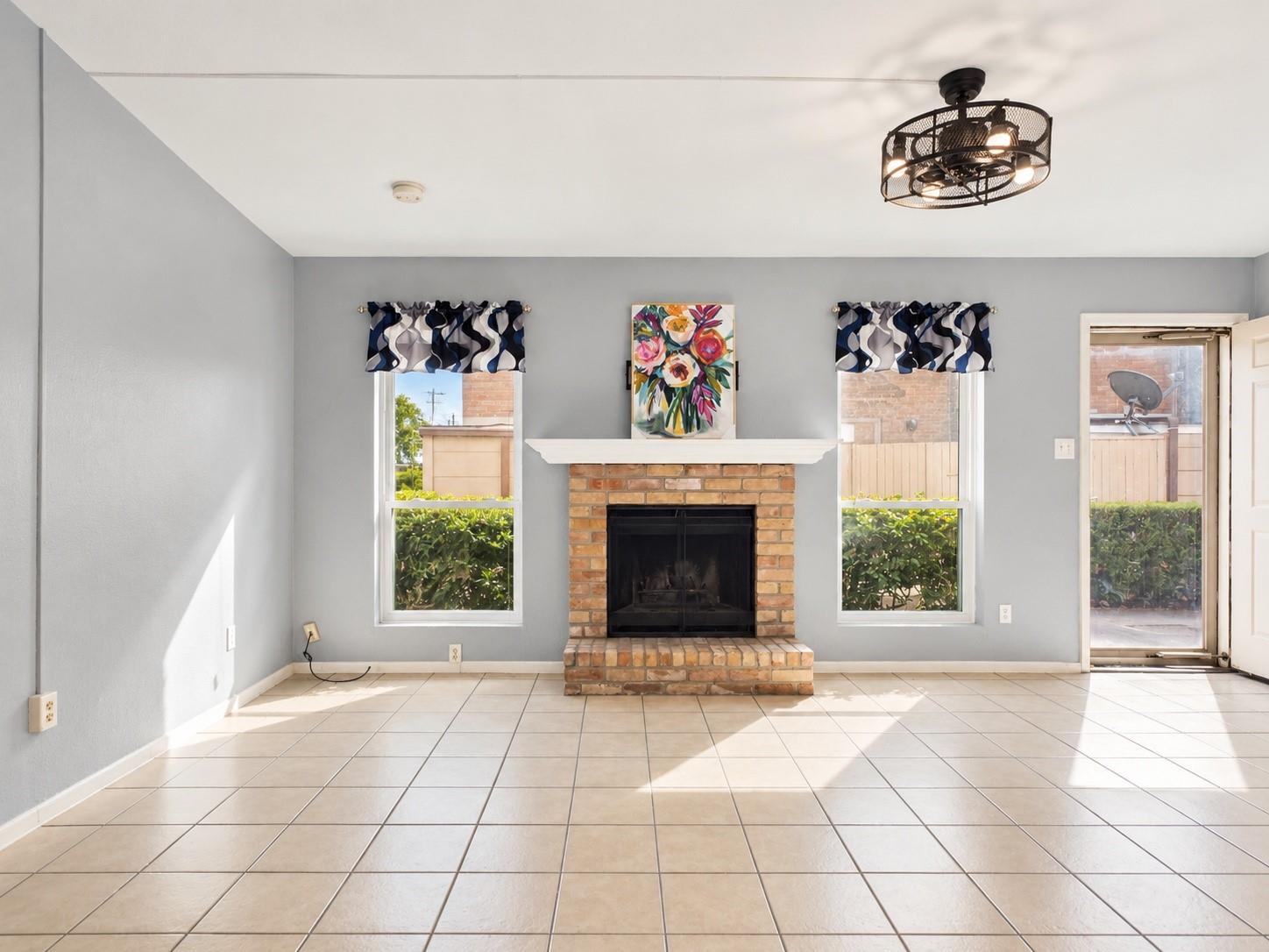 2100 Wilcrest Drive # 109