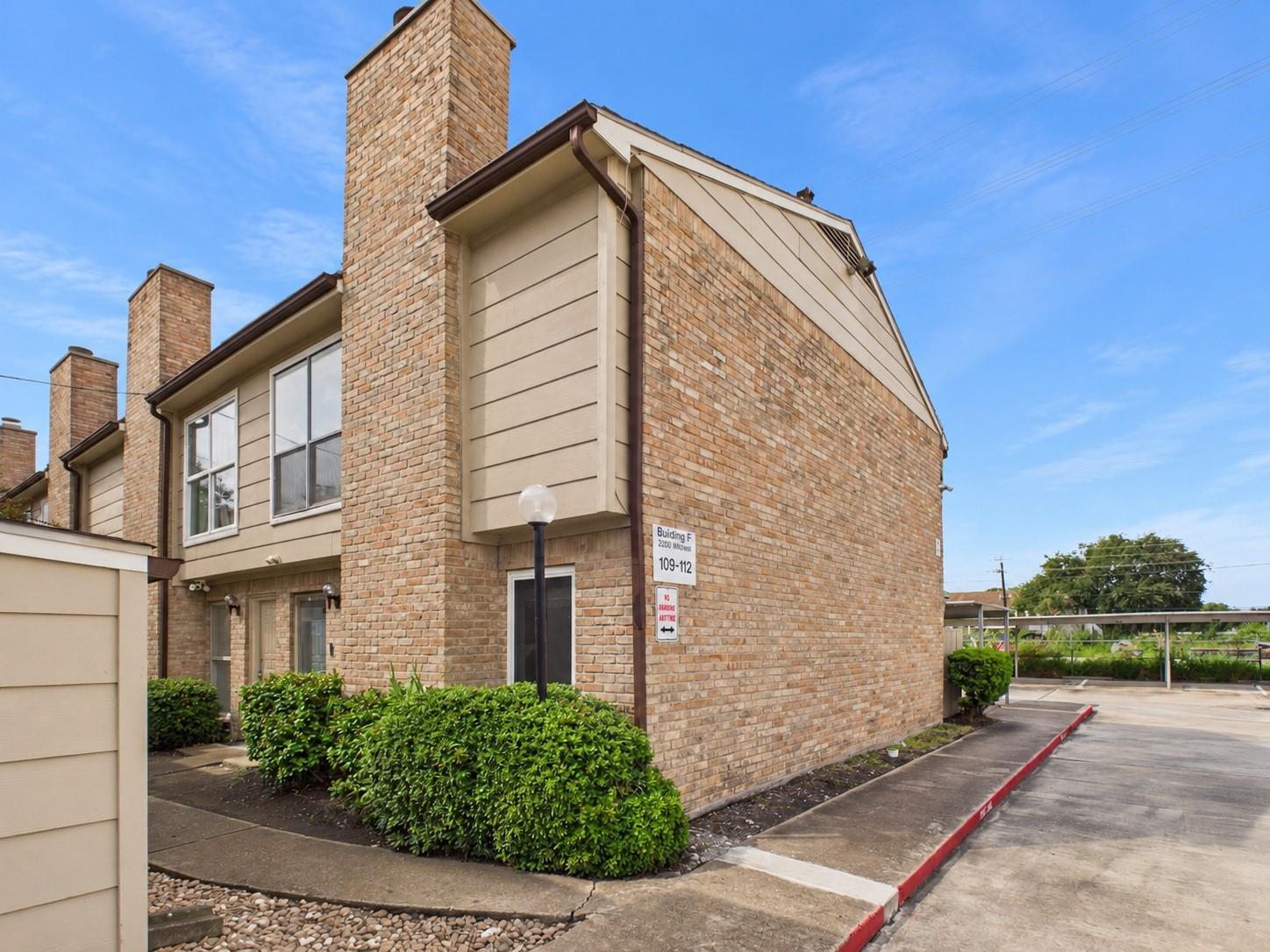 2100 Wilcrest Drive # 109