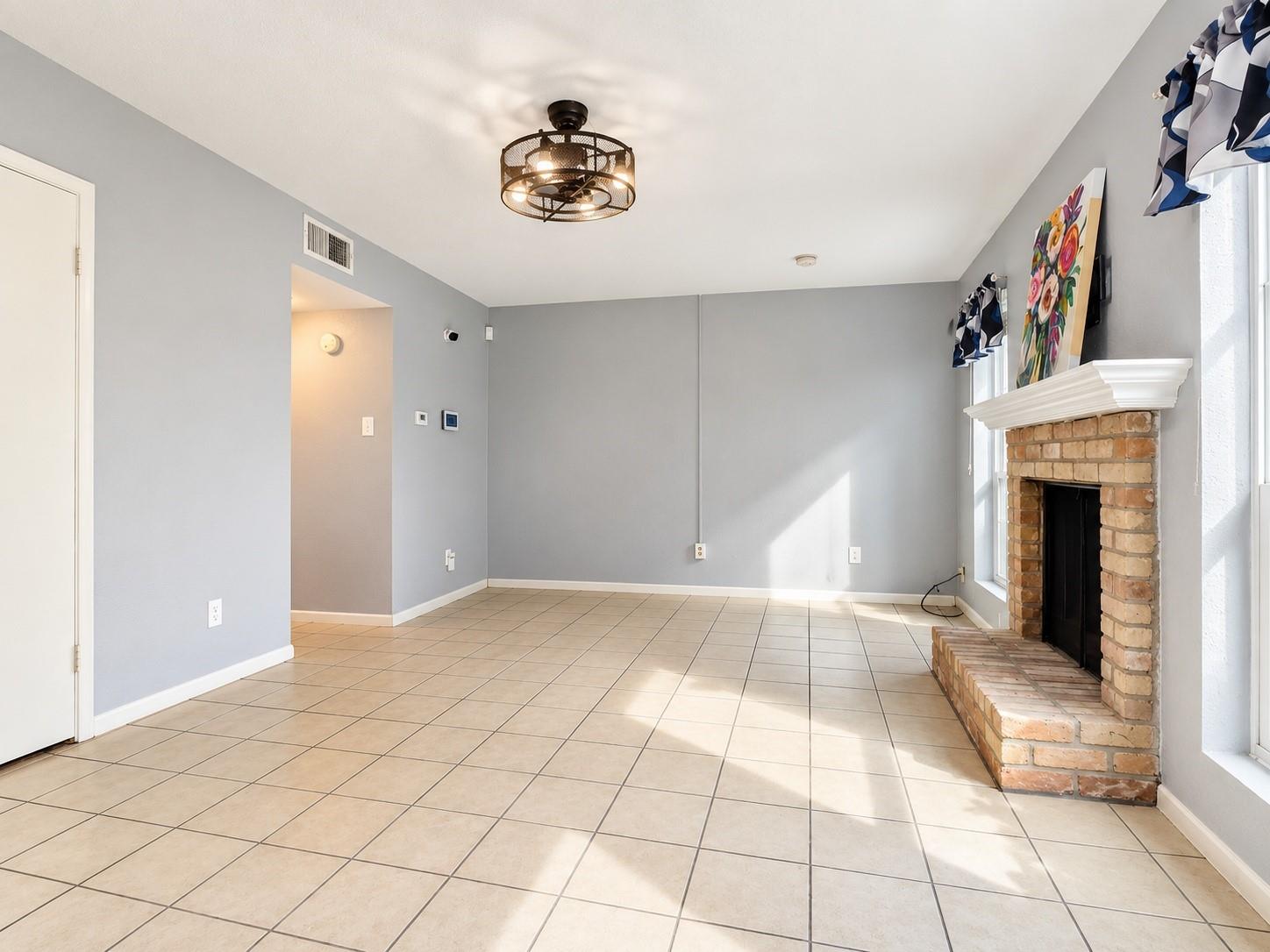 2100 Wilcrest Drive # 109