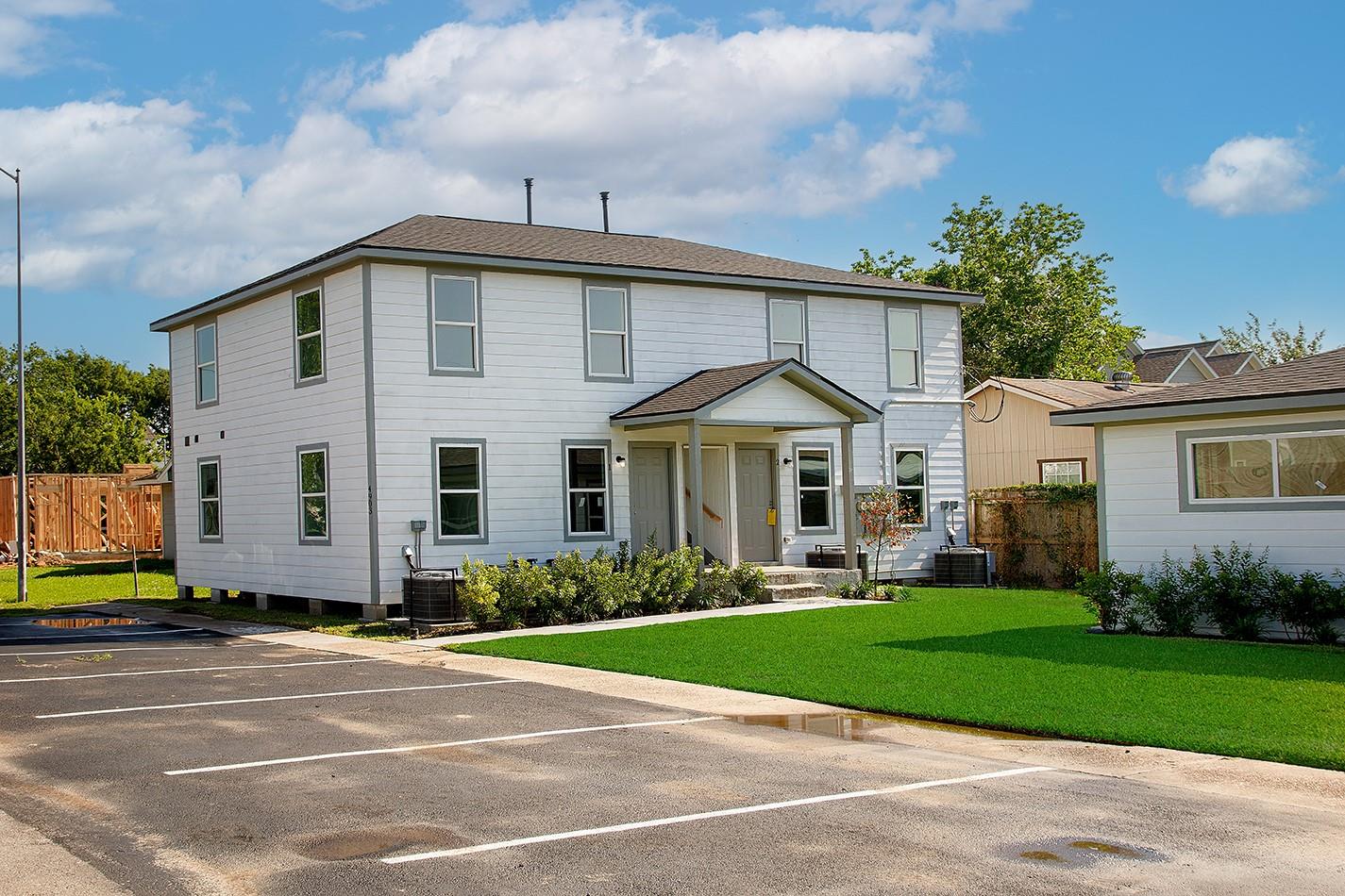 4903 Noble Street # 1