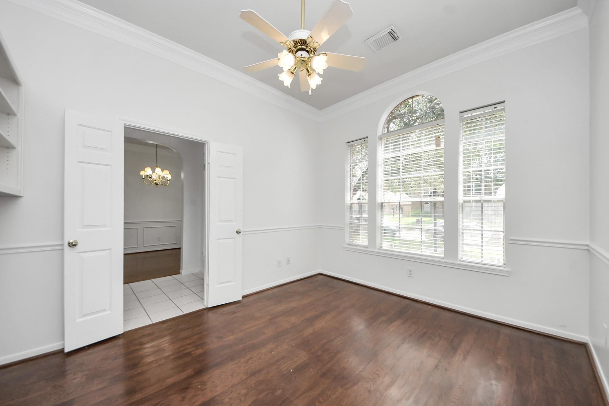 6406 Castle Lane Drive