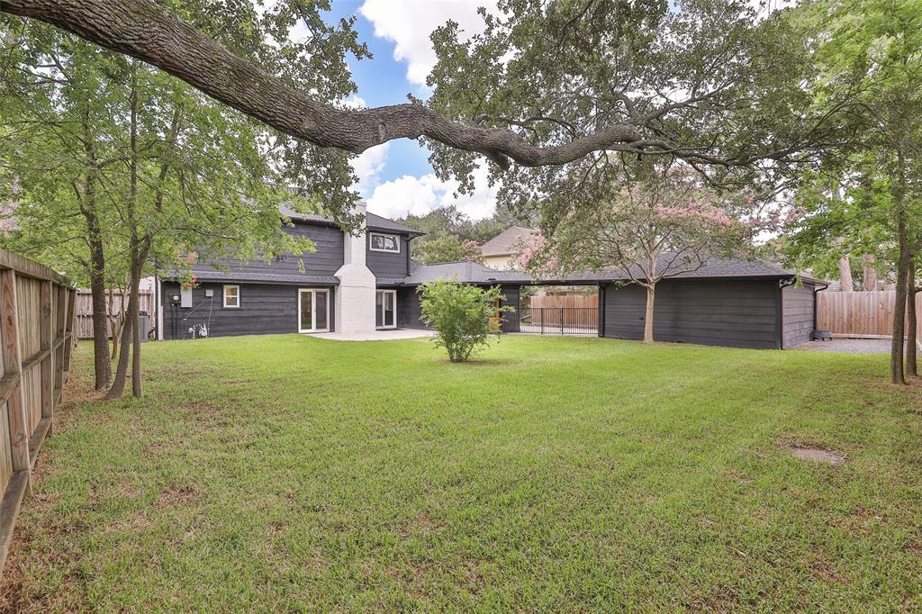 1711 Mossy Stone Drive