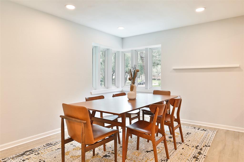 1711 Mossy Stone Drive