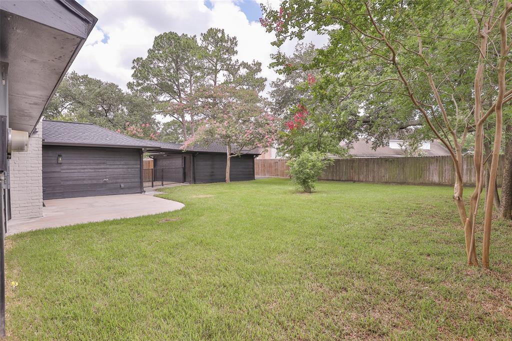 1711 Mossy Stone Drive