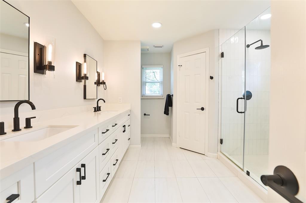 1711 Mossy Stone Drive