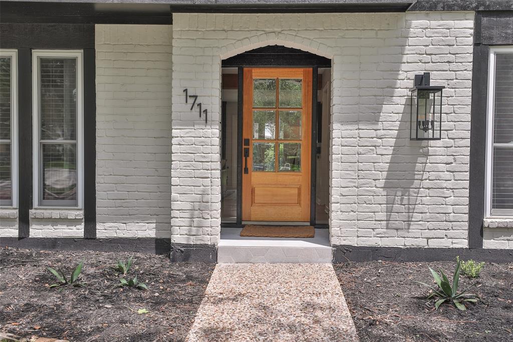 1711 Mossy Stone Drive