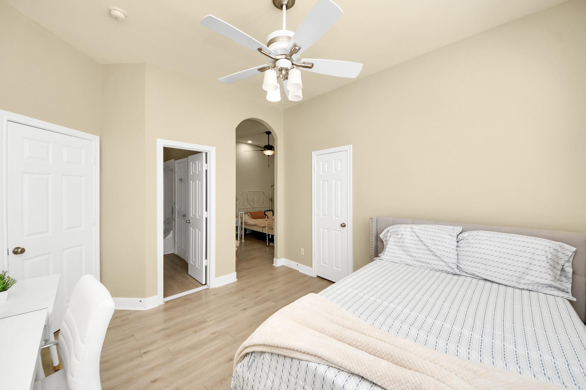 10342 Solitaire Circle