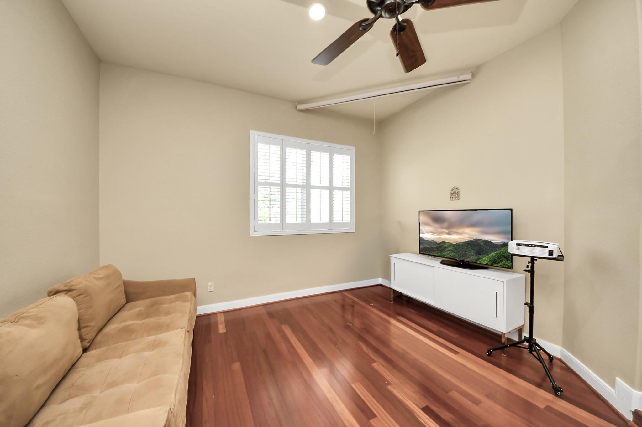 10342 Solitaire Circle