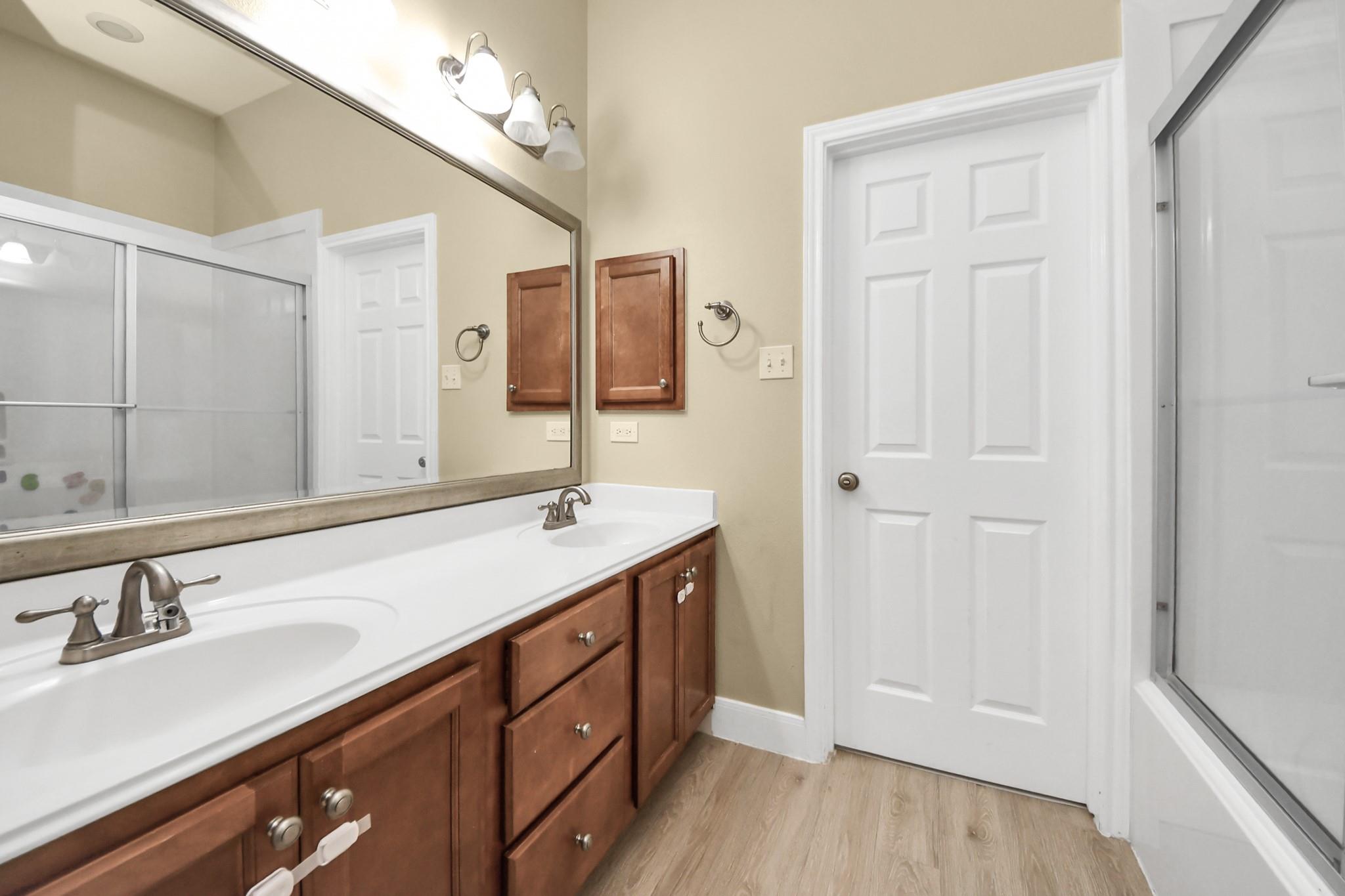 10342 Solitaire Circle