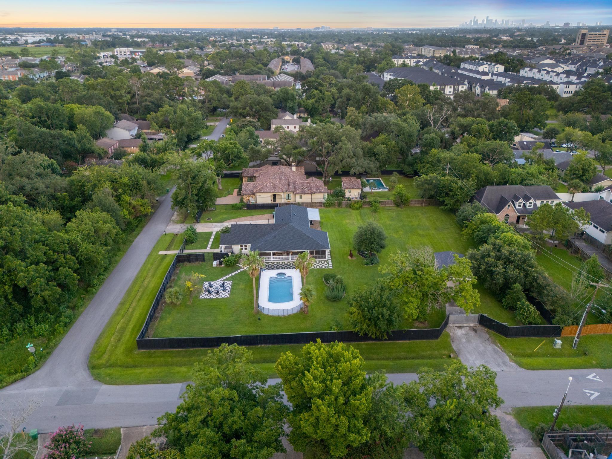 9115 Poco Road