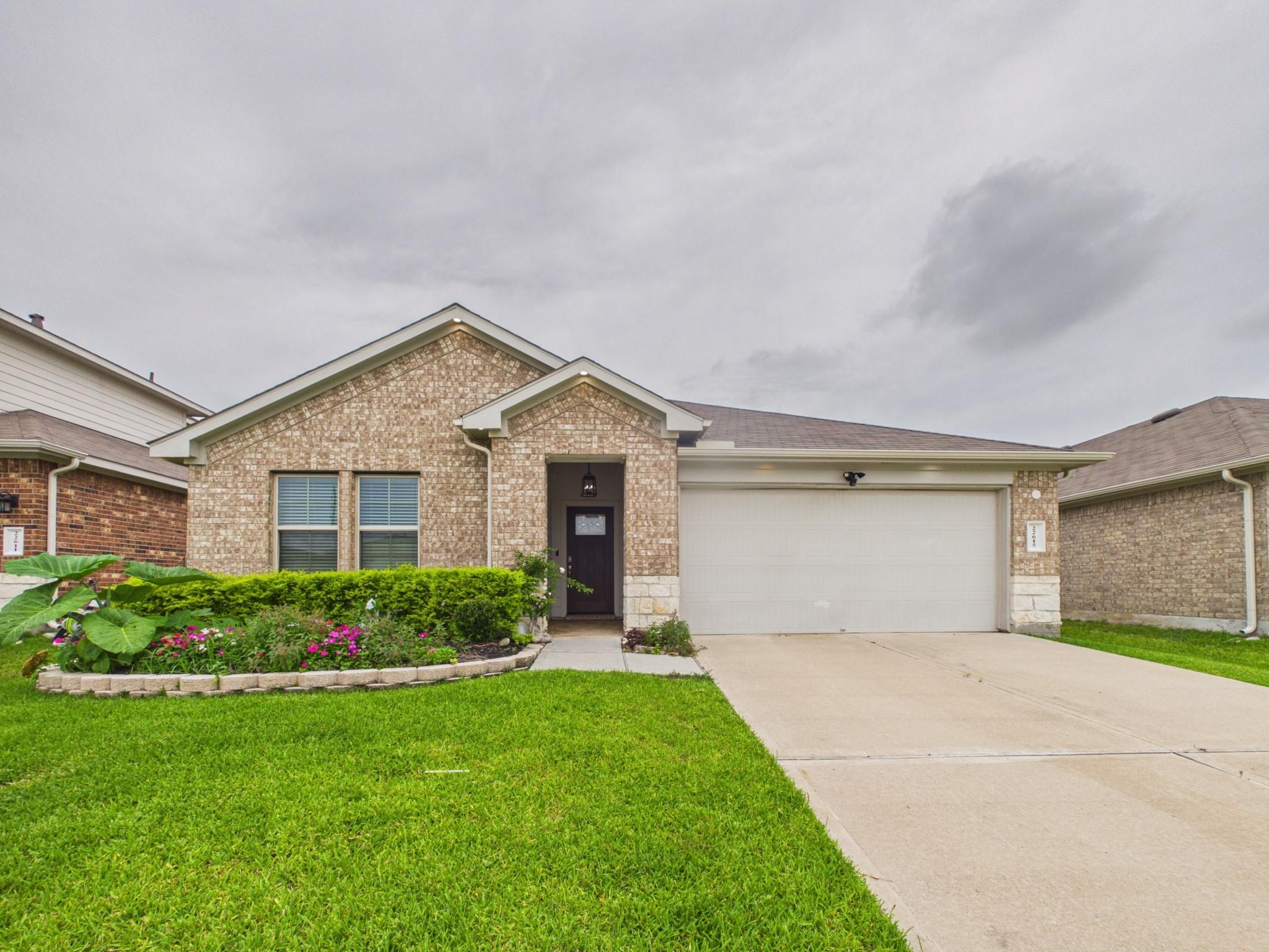 22615 Cremona Village Trail