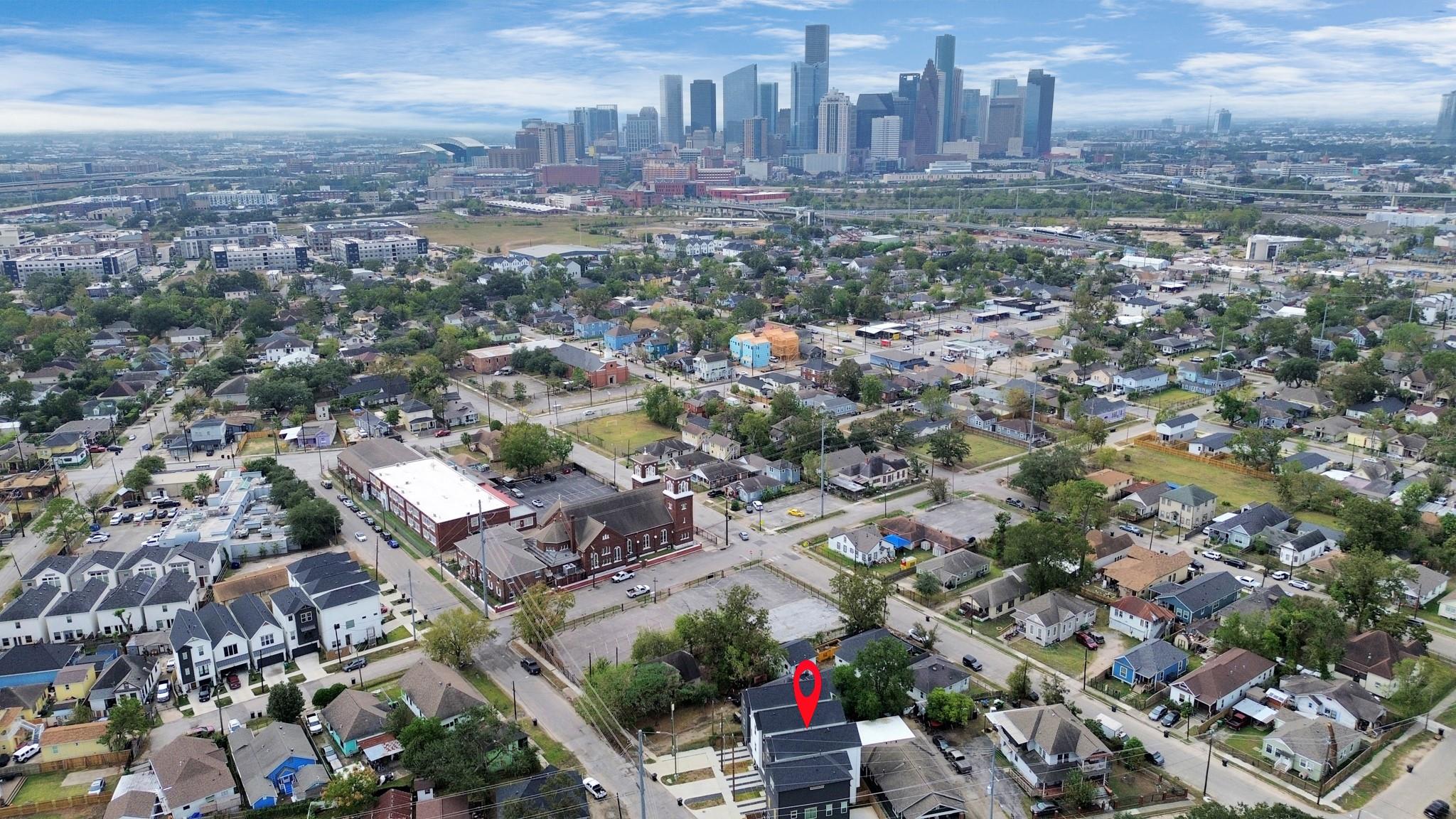 2015 Cochran Street