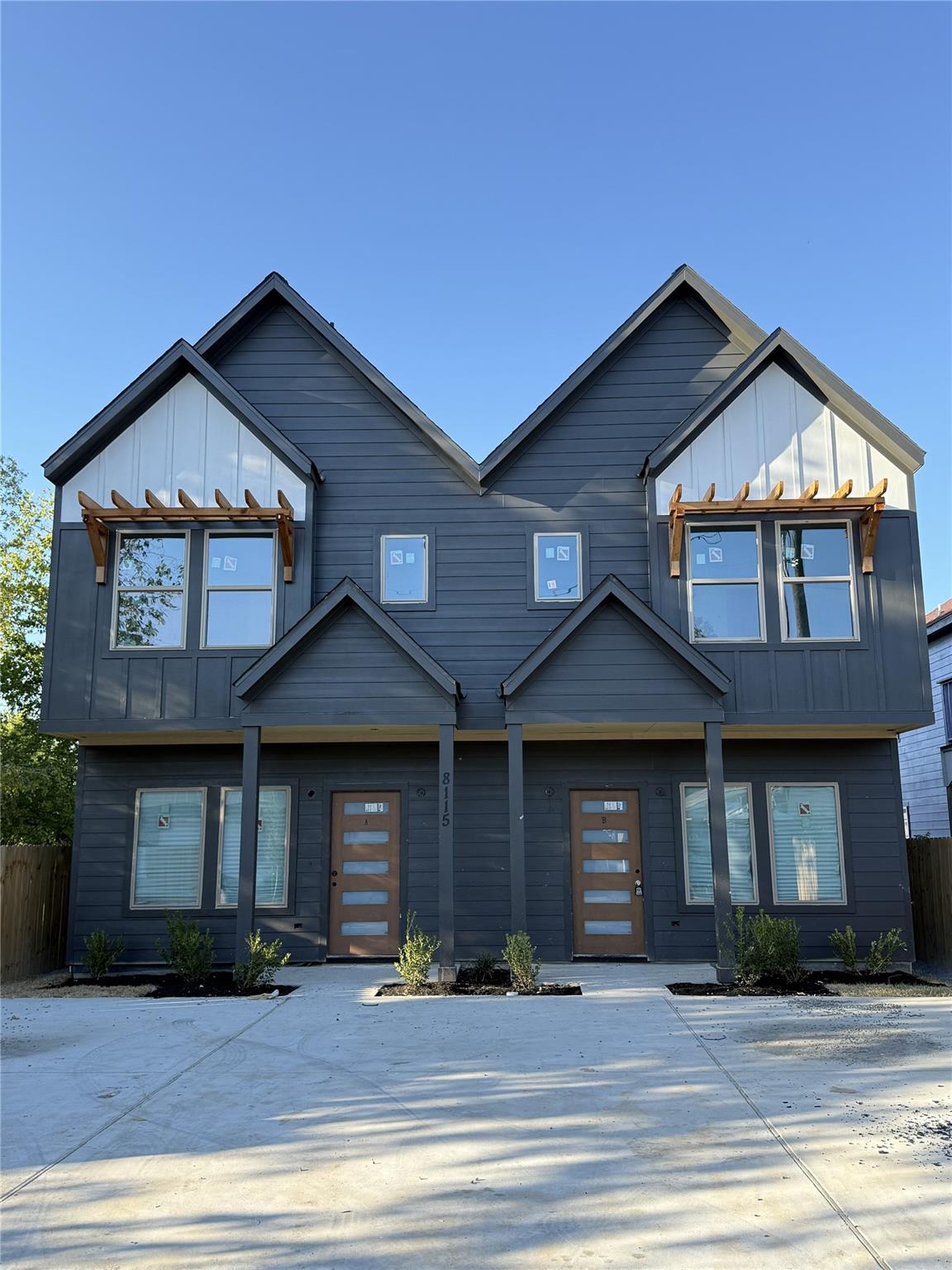 8115 Jeffrey Street Unit: A/B