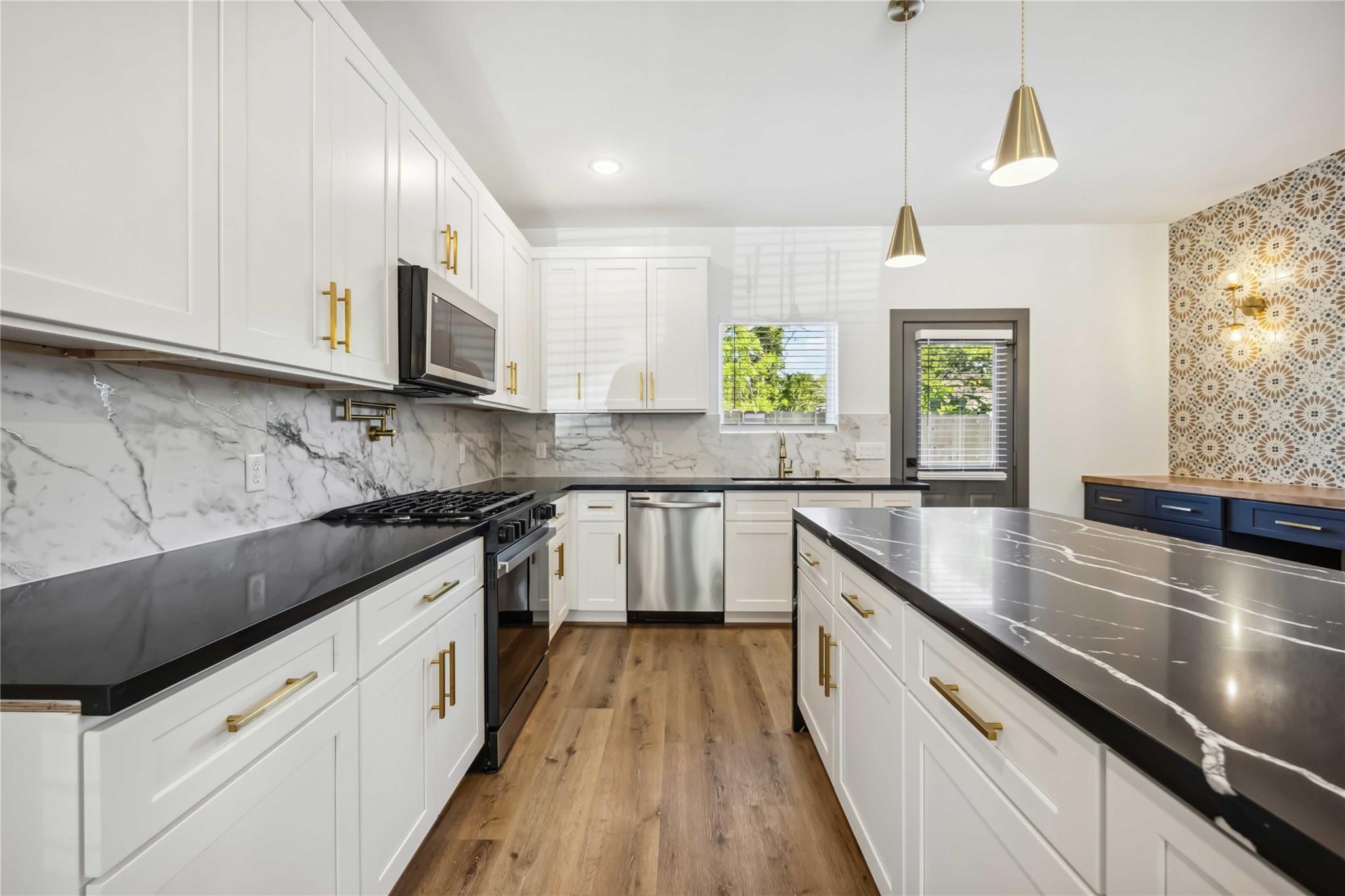 8115 Jeffrey Street Unit: A/B