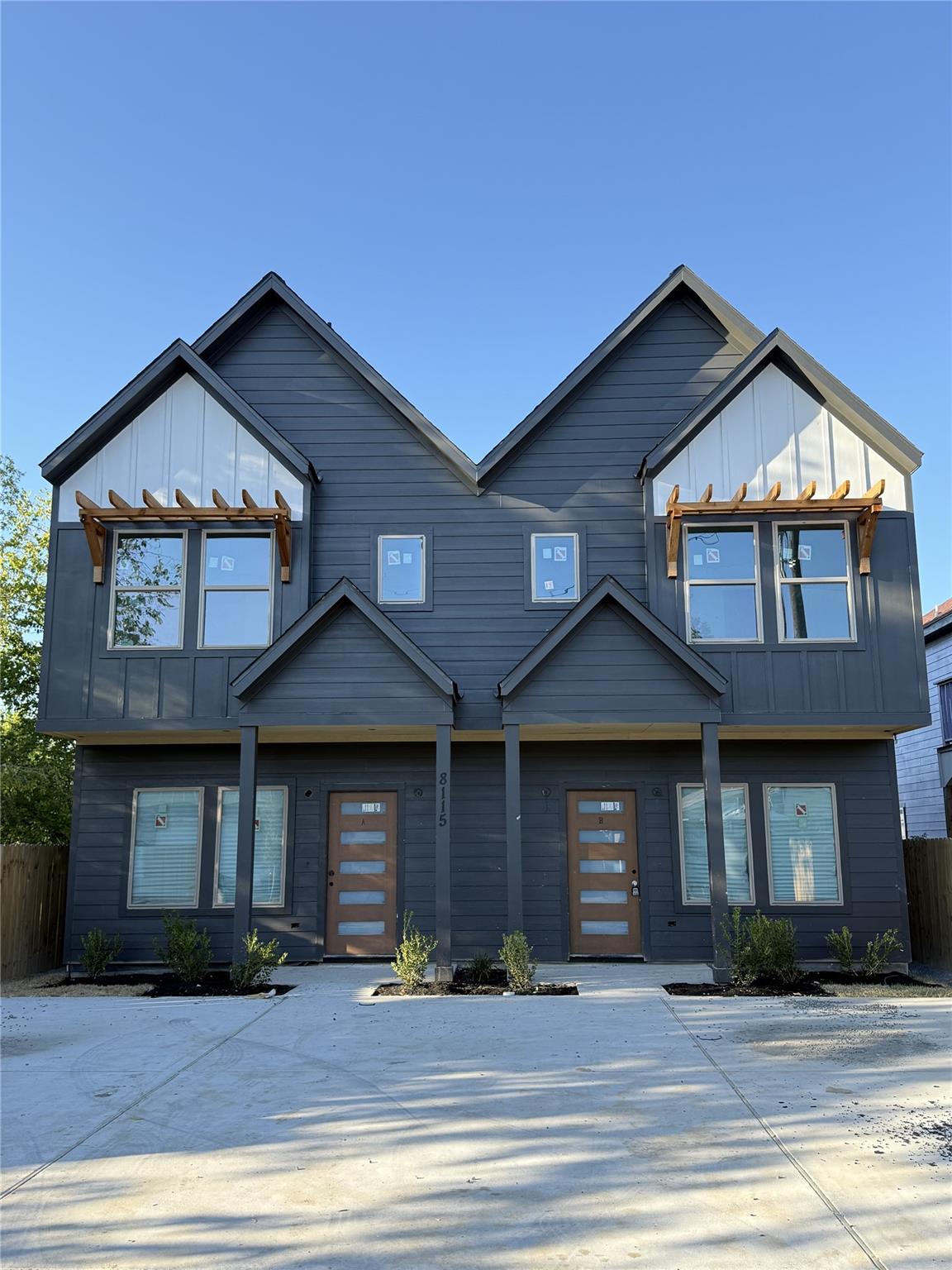 8115 Jeffrey Street Unit: A/B