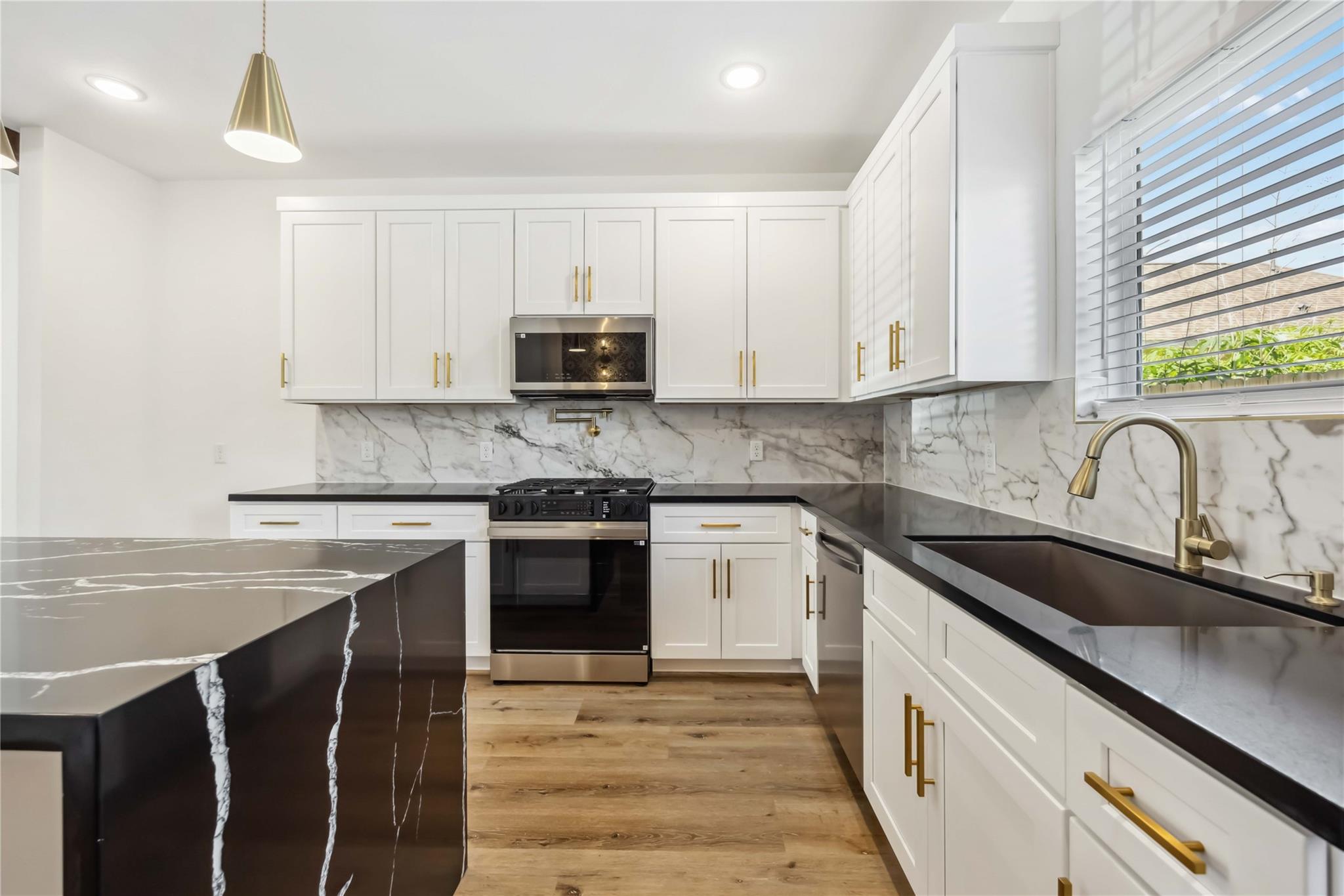 8115 Jeffrey Street Unit: A/B