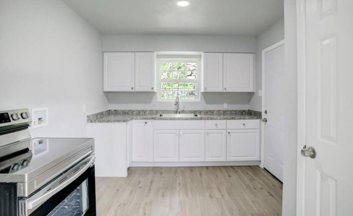 5123 Peachtree Street Unit: 1/2