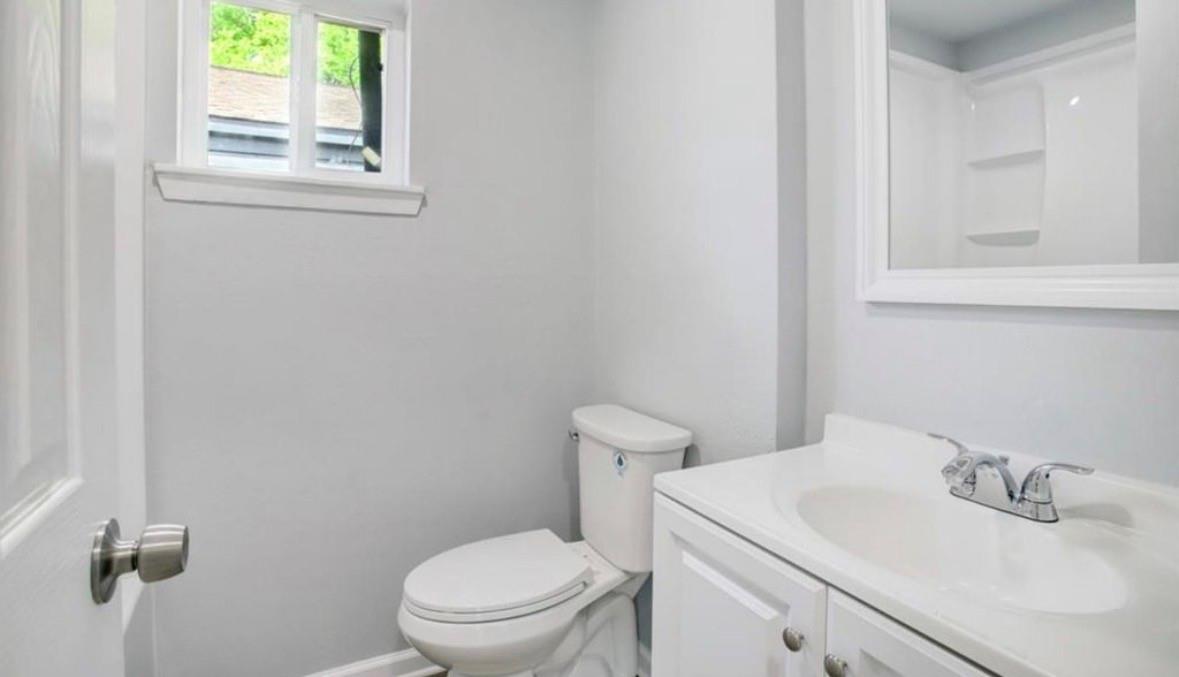 5123 Peachtree Street Unit: 1/2