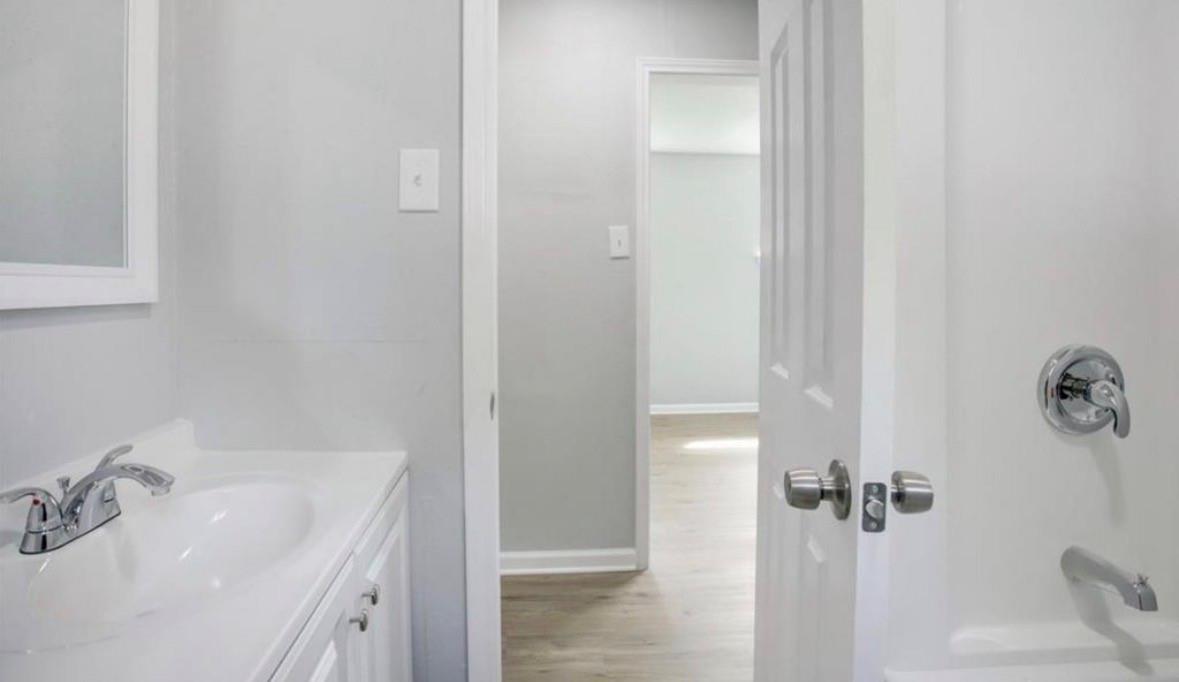 5123 Peachtree Street Unit: 1/2
