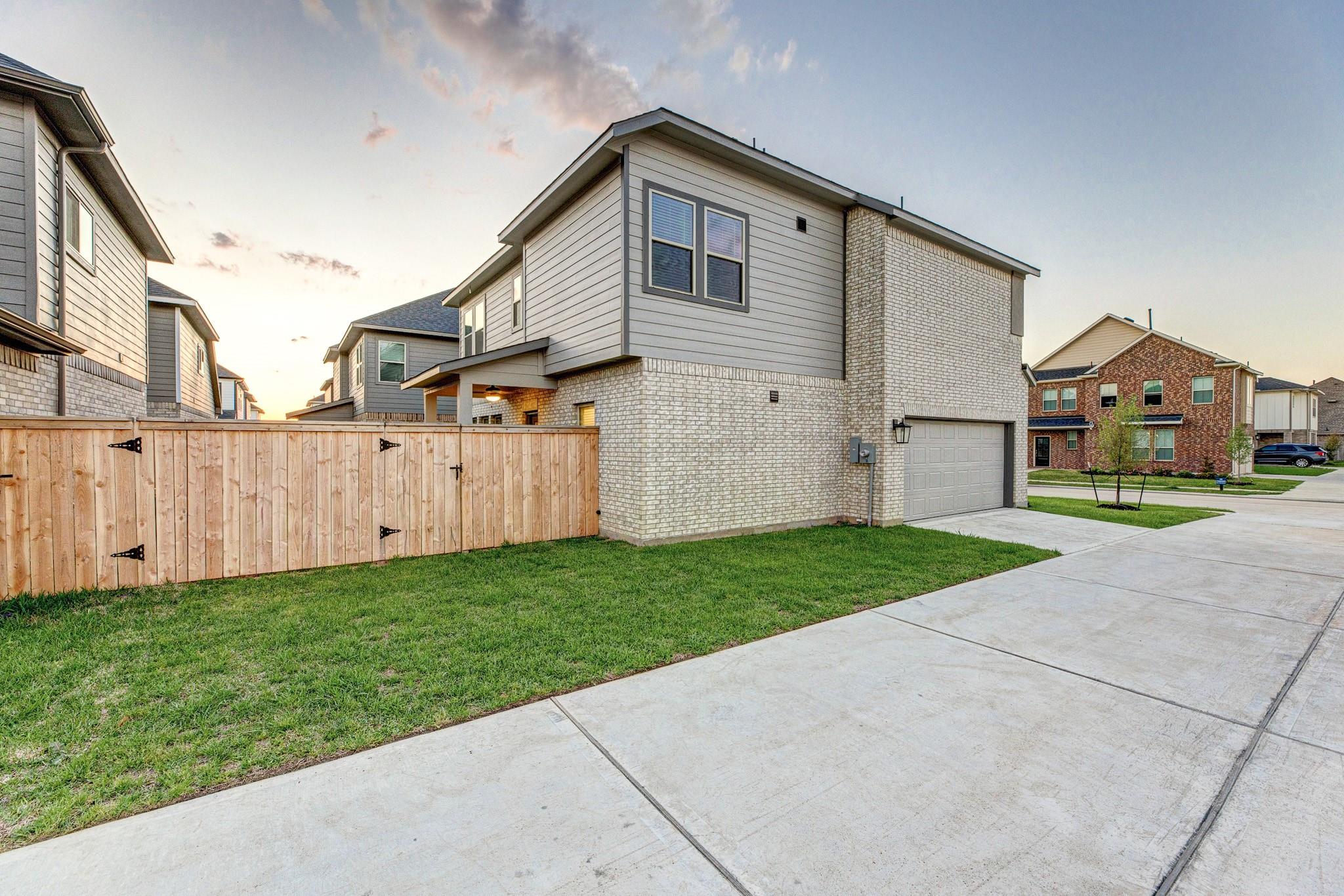 31115 Mahogany Fir Trail