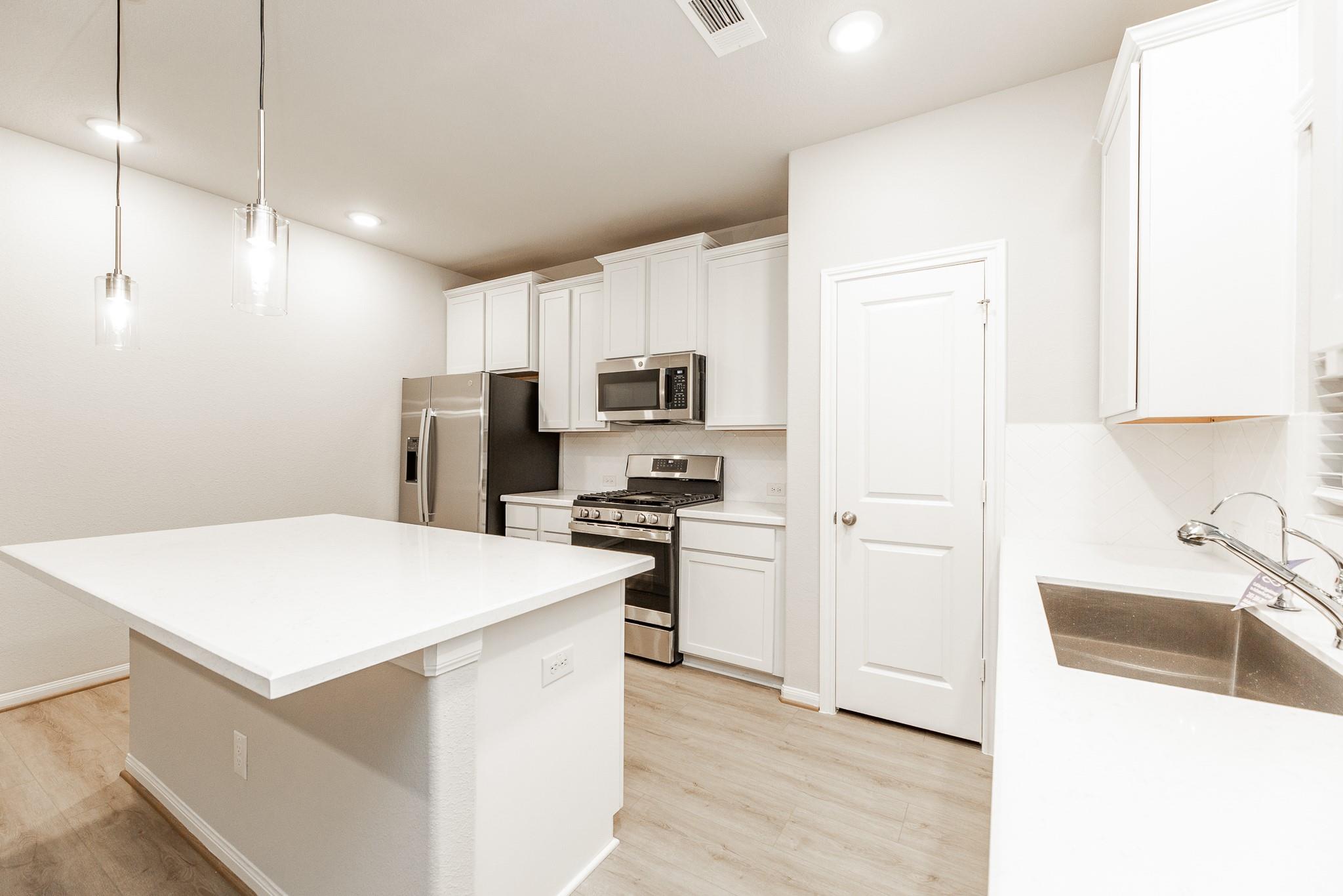 31115 Mahogany Fir Trail