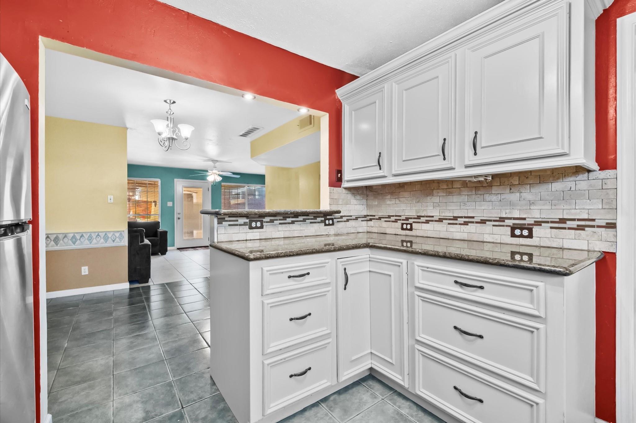 1025 Willow Oaks Circle
