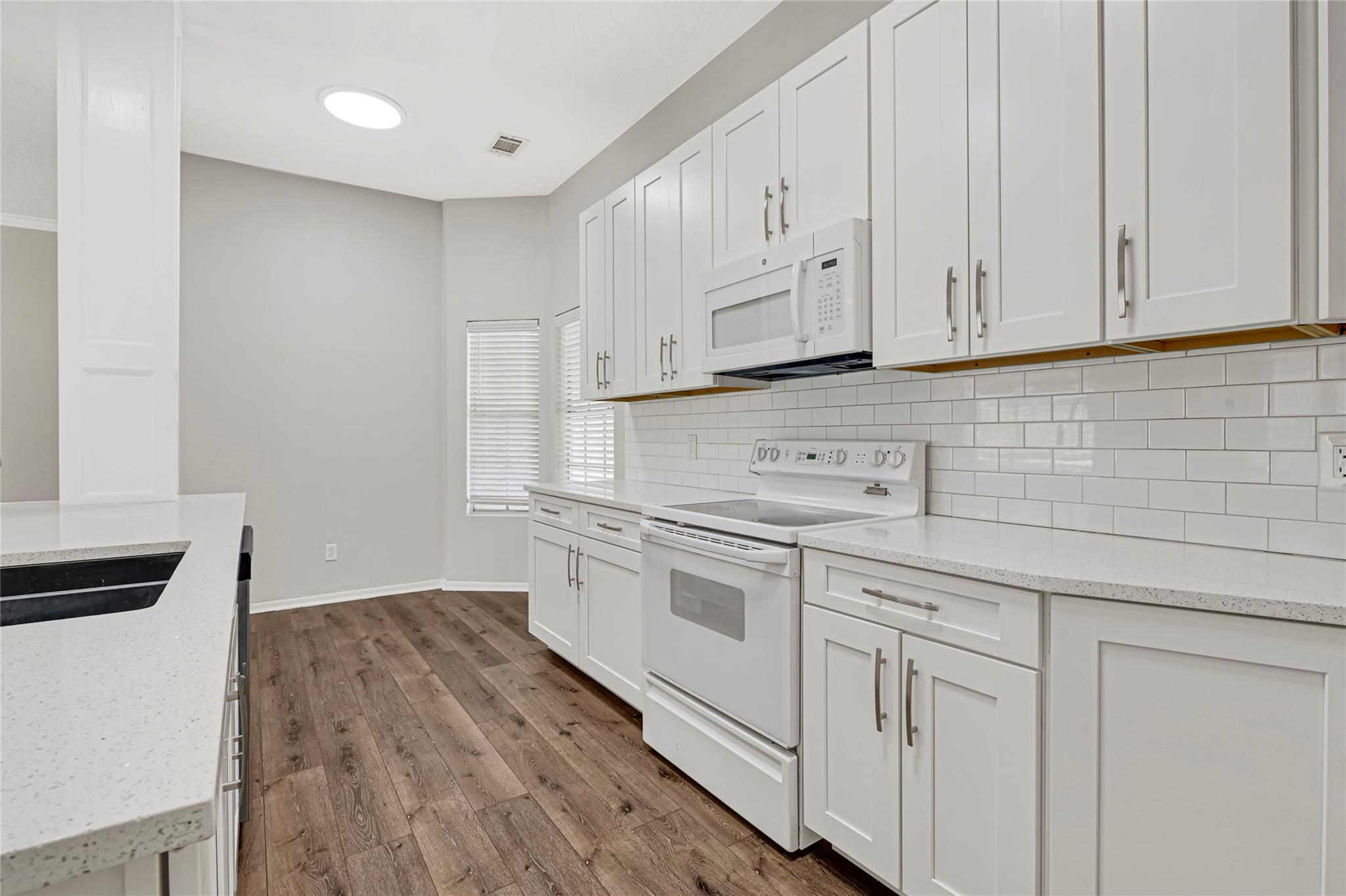 522 Country Lane