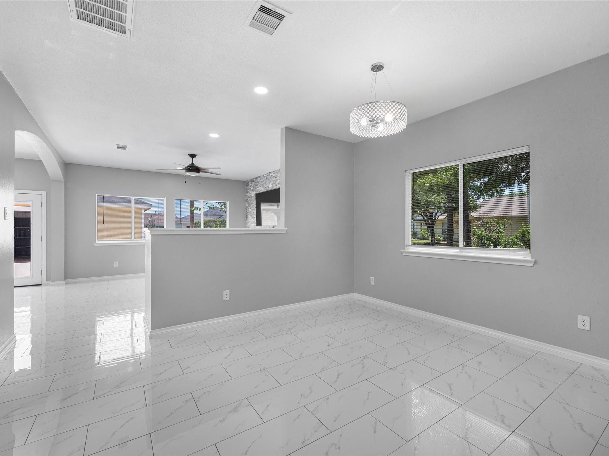 6131 Settlers Lake Circle W