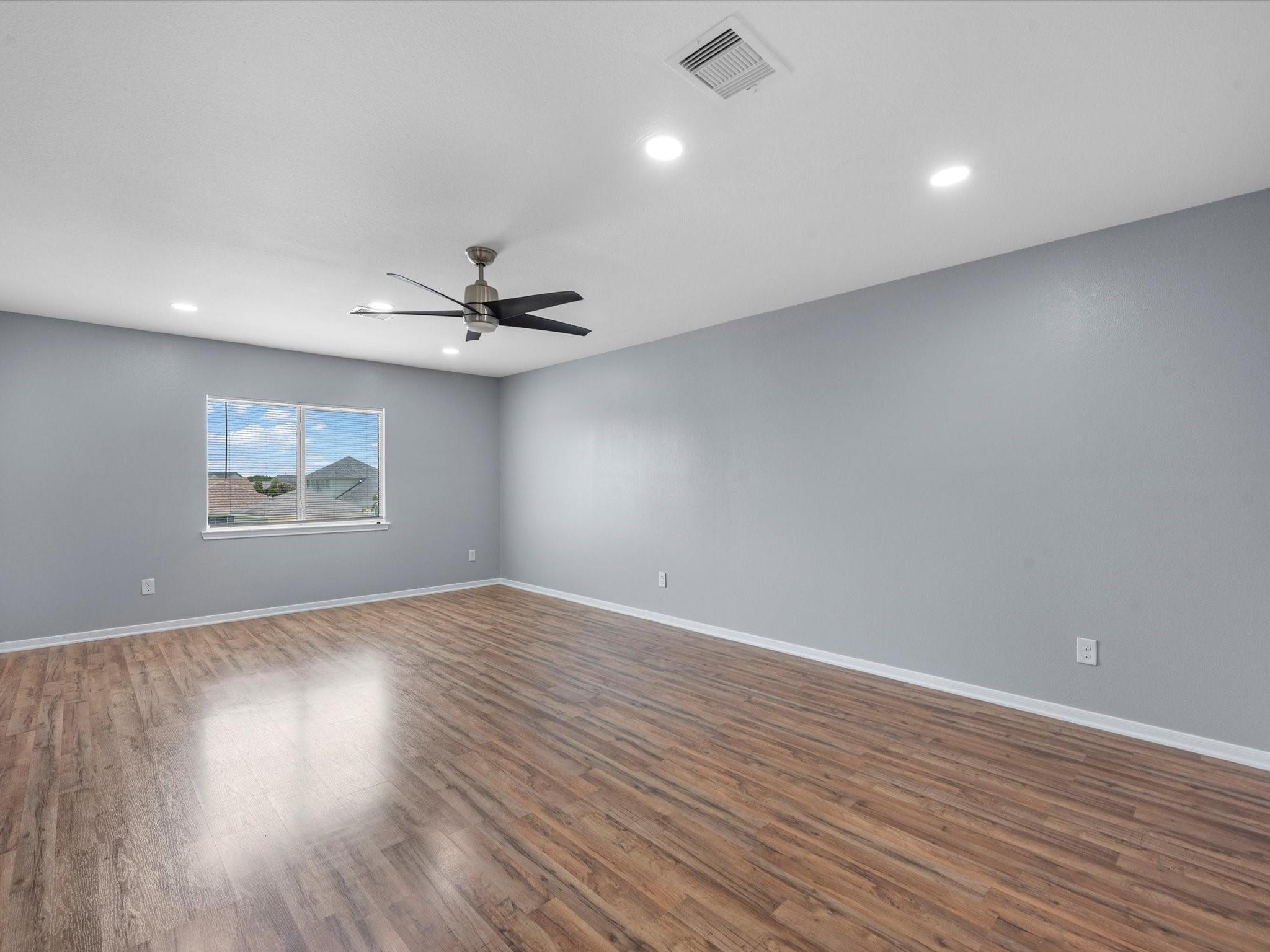 6131 Settlers Lake Circle W