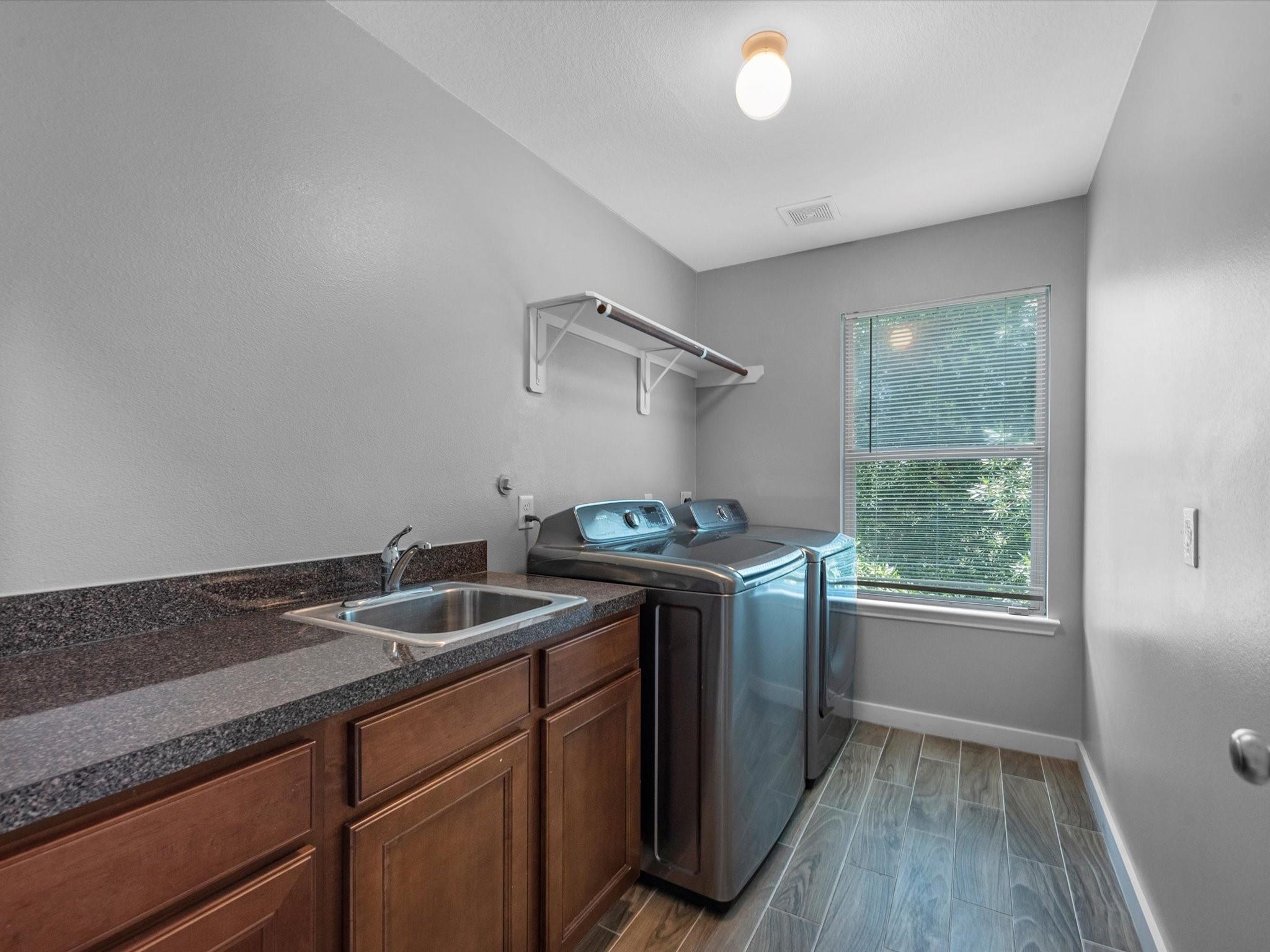 6131 Settlers Lake Circle W