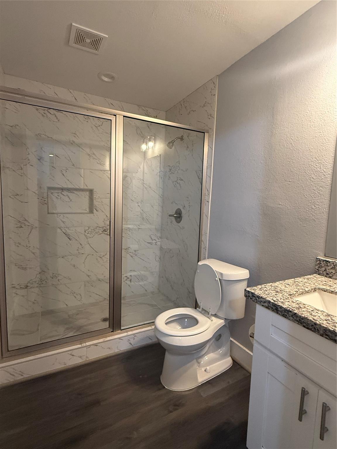 6712 Eastwood Street