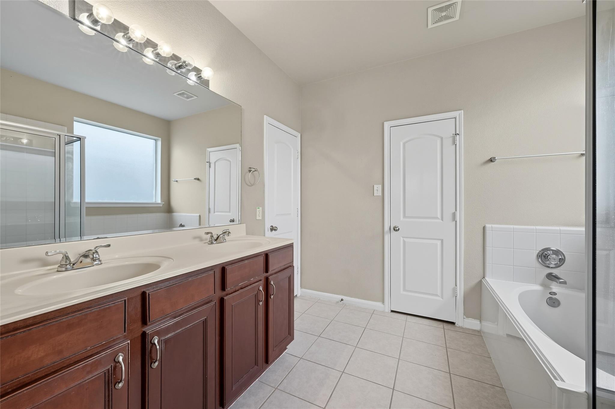 2551 Marquette Trail