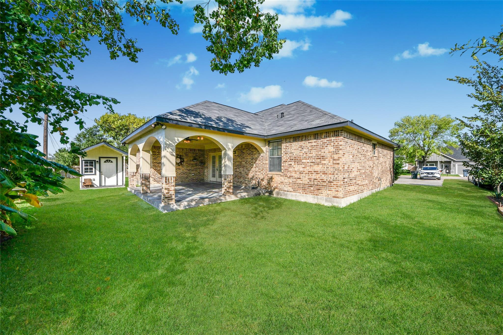 11004 San Jacinto Drive