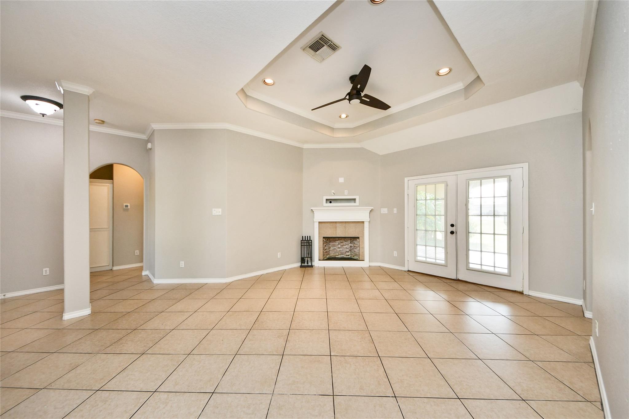 11004 San Jacinto Drive