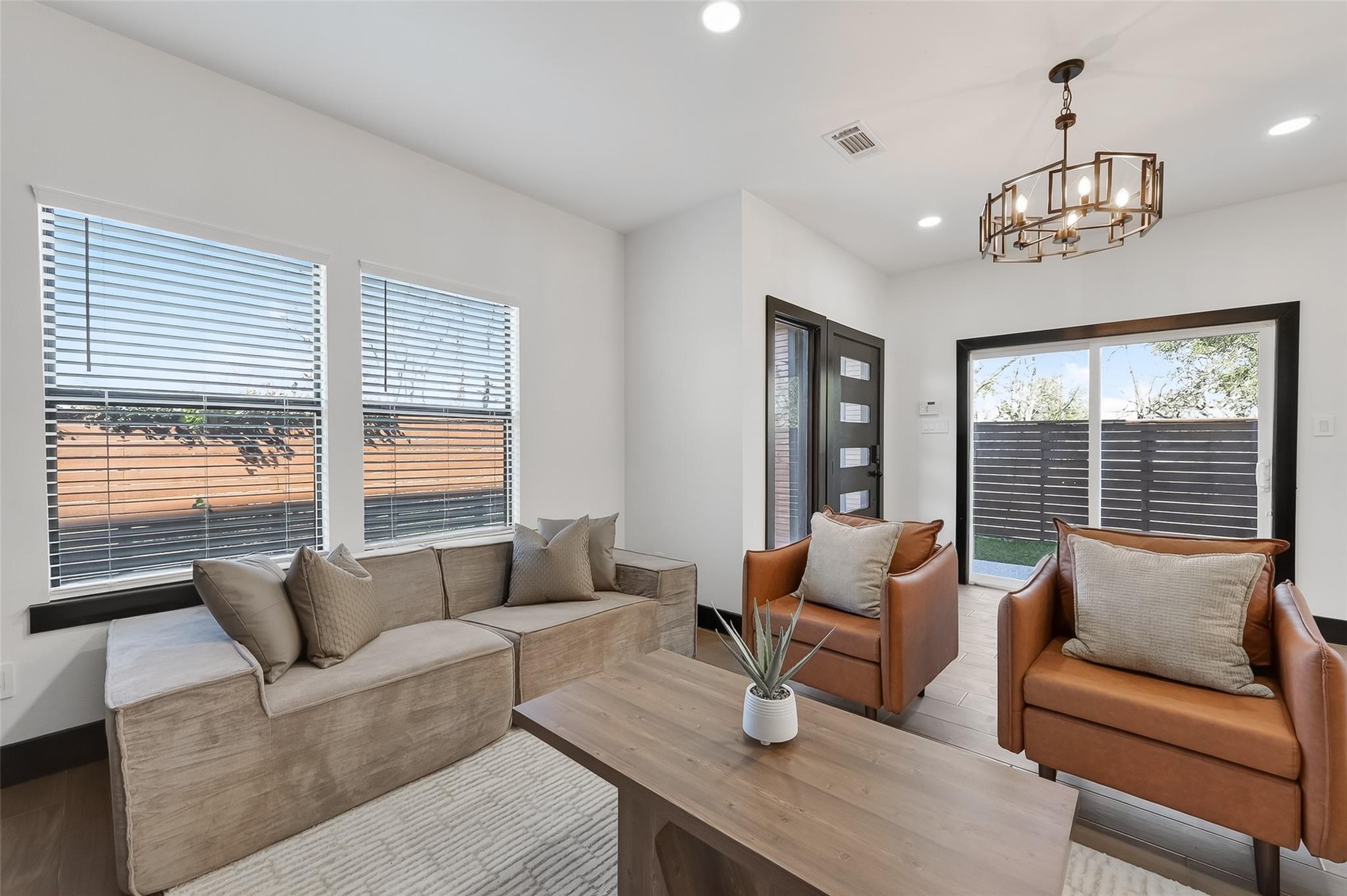 4929 Wilmington St A/B Street