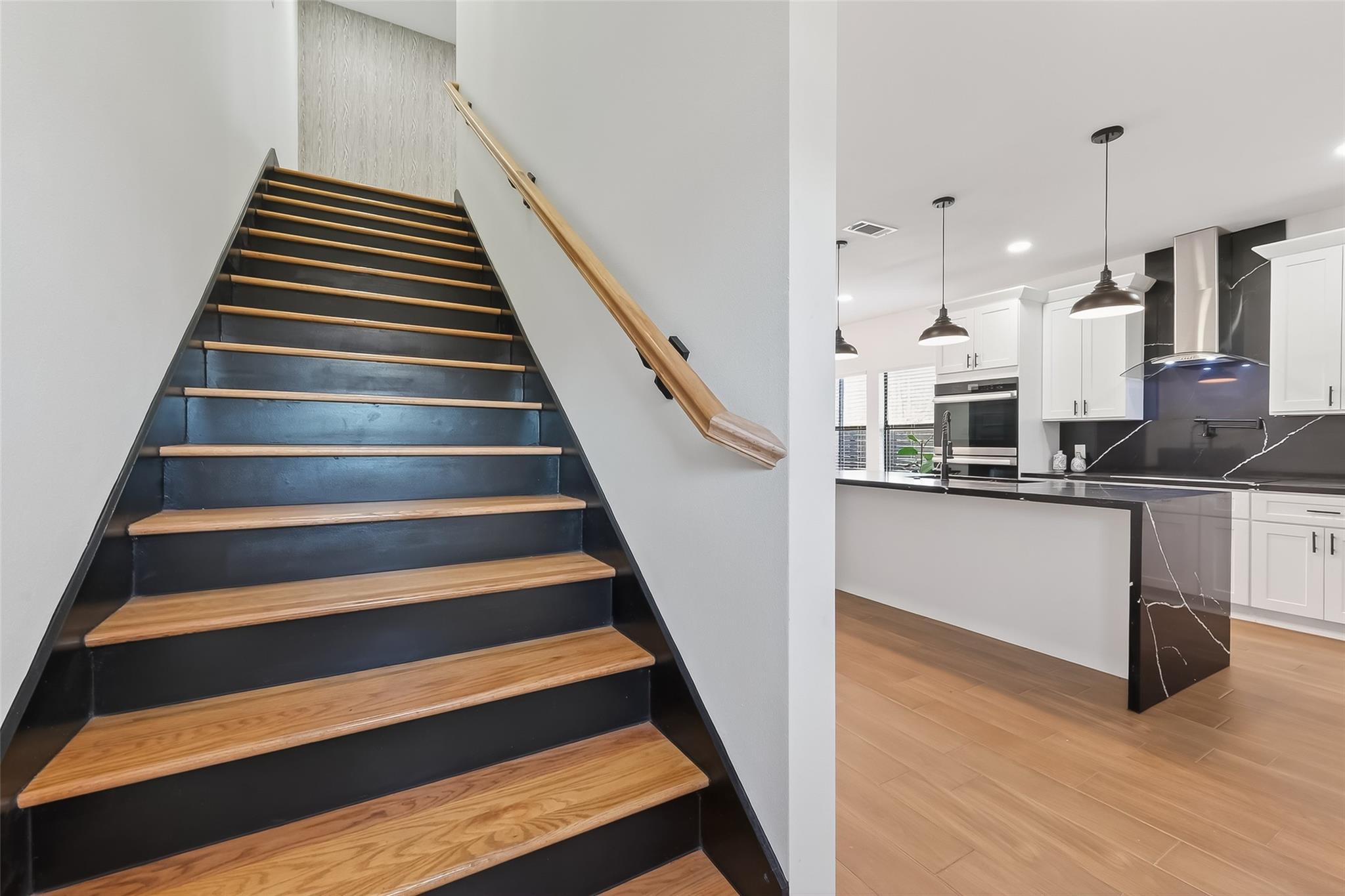 4929 Wilmington St A/B Street