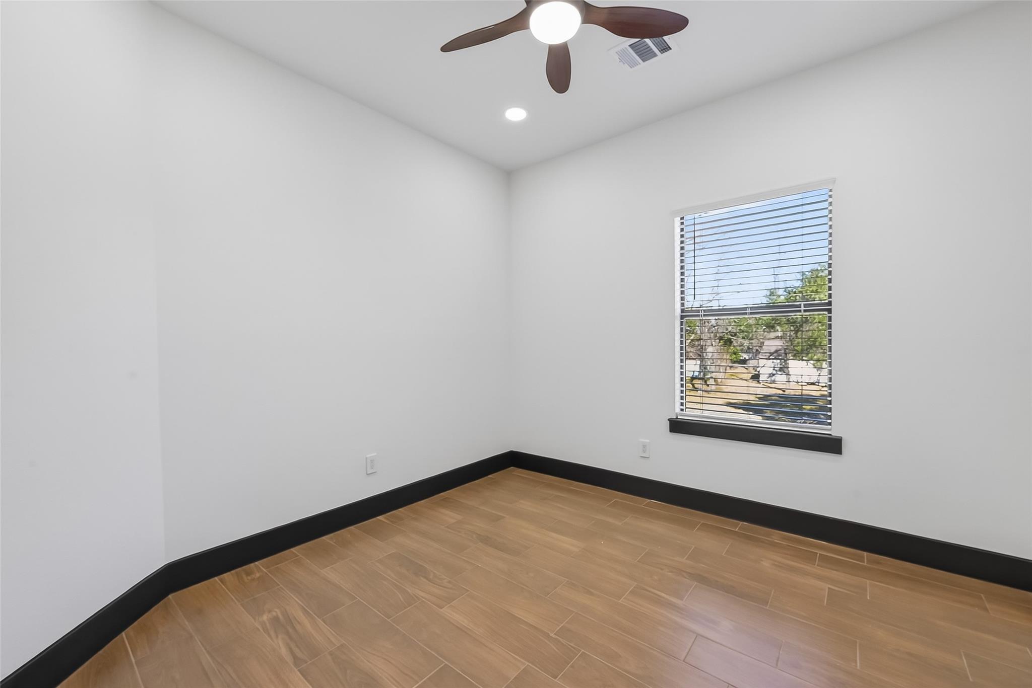 4929 Wilmington St A/B Street