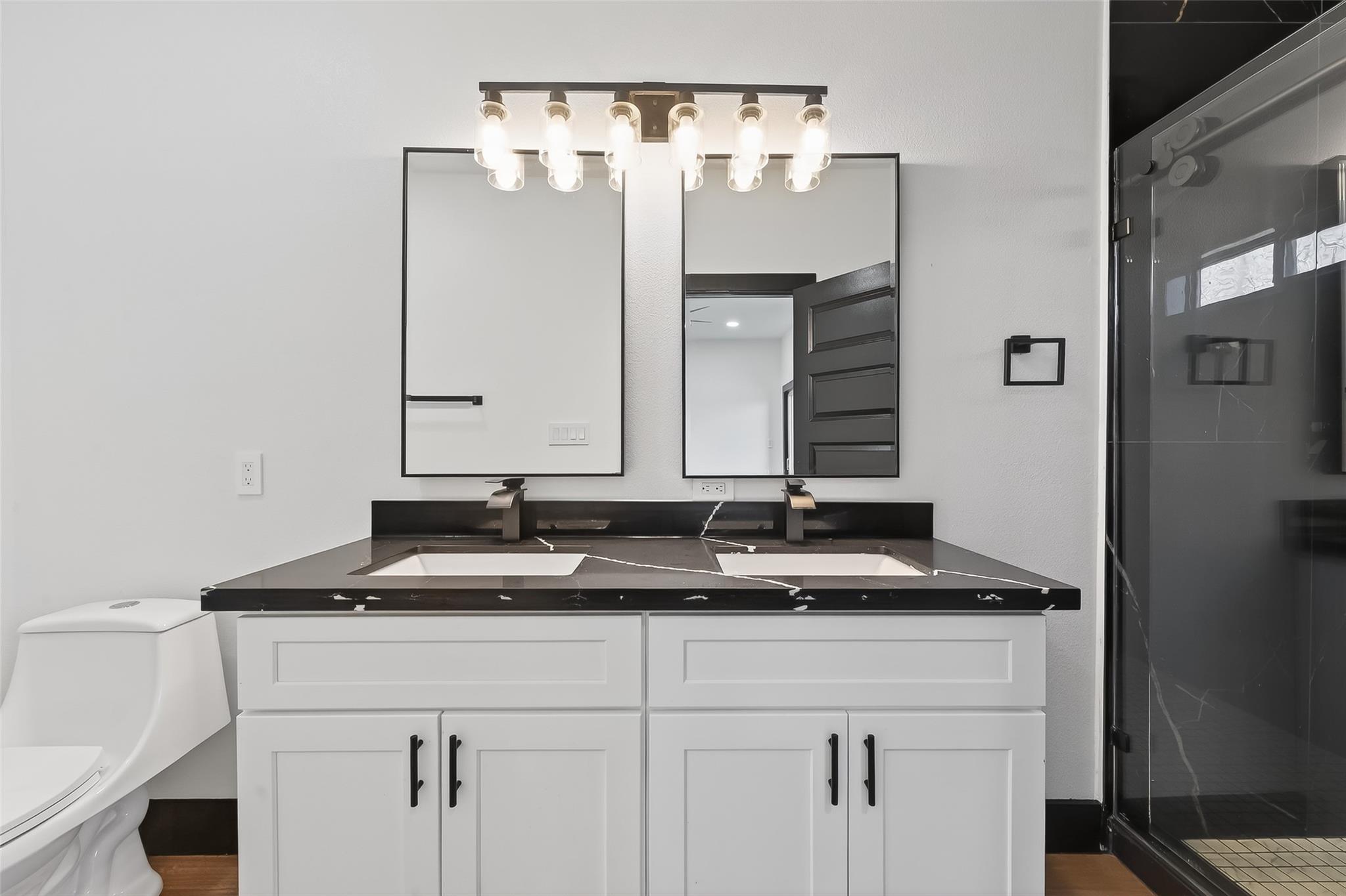 4929 Wilmington St A/B Street