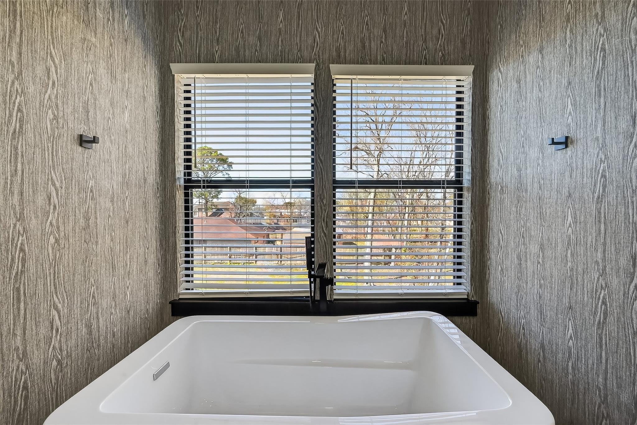 4929 Wilmington St A/B Street