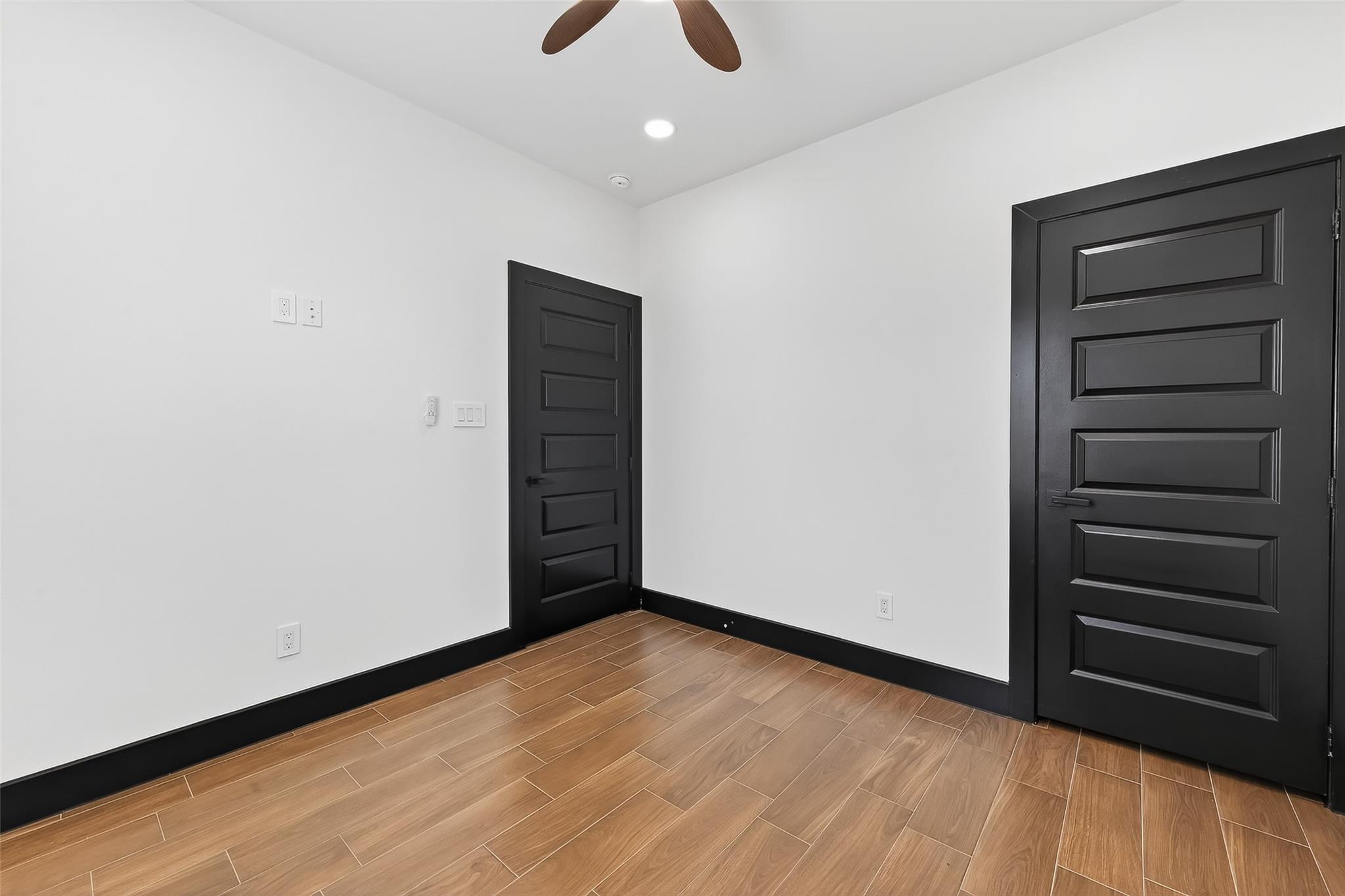 4929 Wilmington St A/B Street