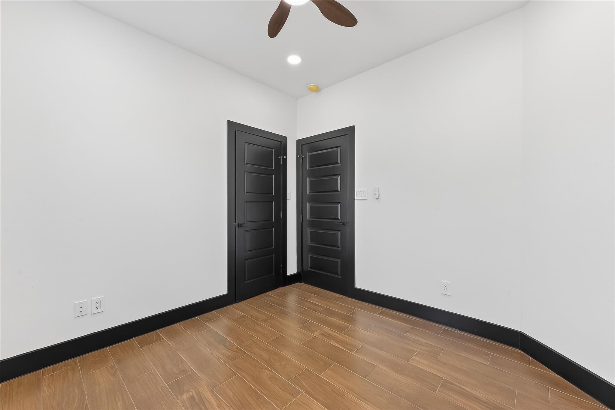 4929 Wilmington St A/B Street