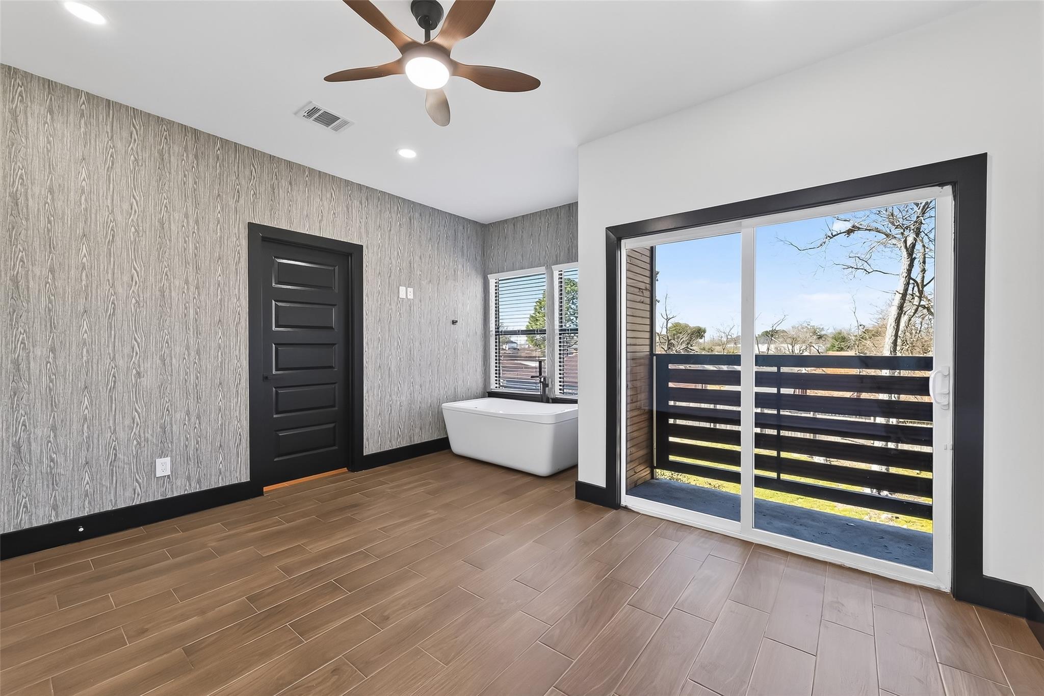 4929 Wilmington St A/B Street